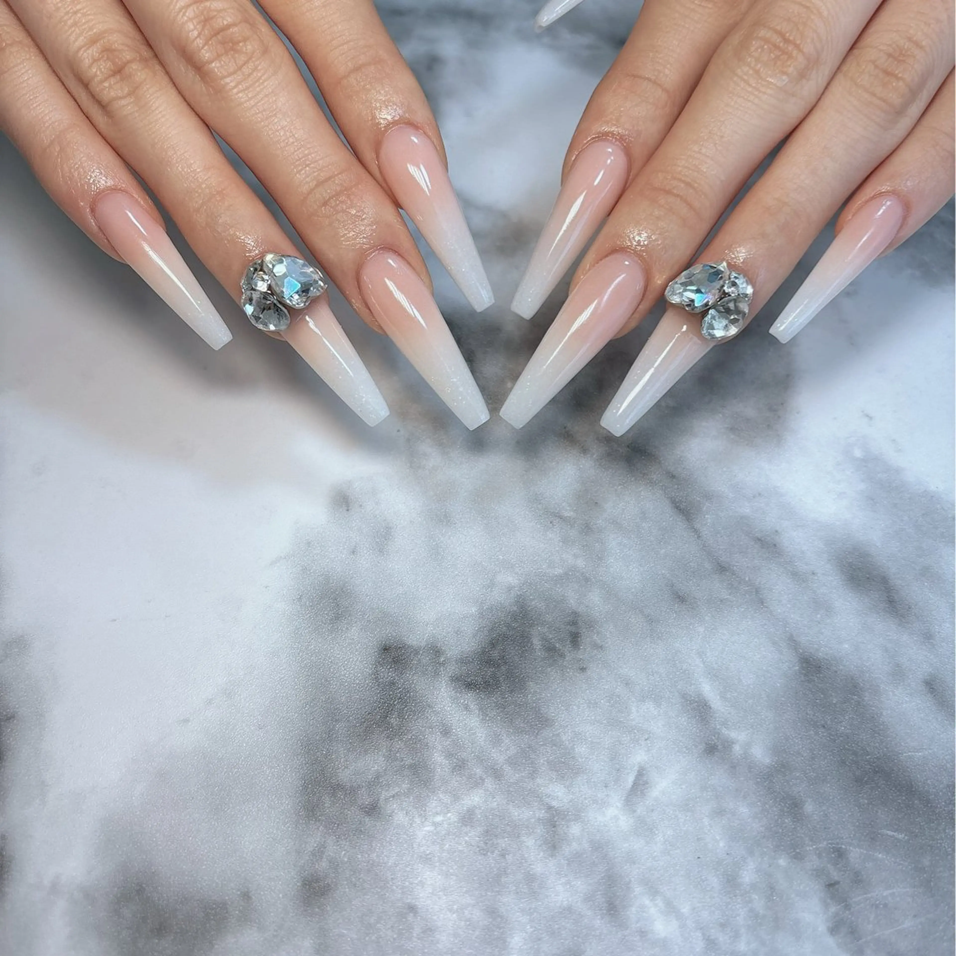 ネイル ロングネイル ハンドネイル salon de belnetta所属・kayo 💅のネイルデザイン