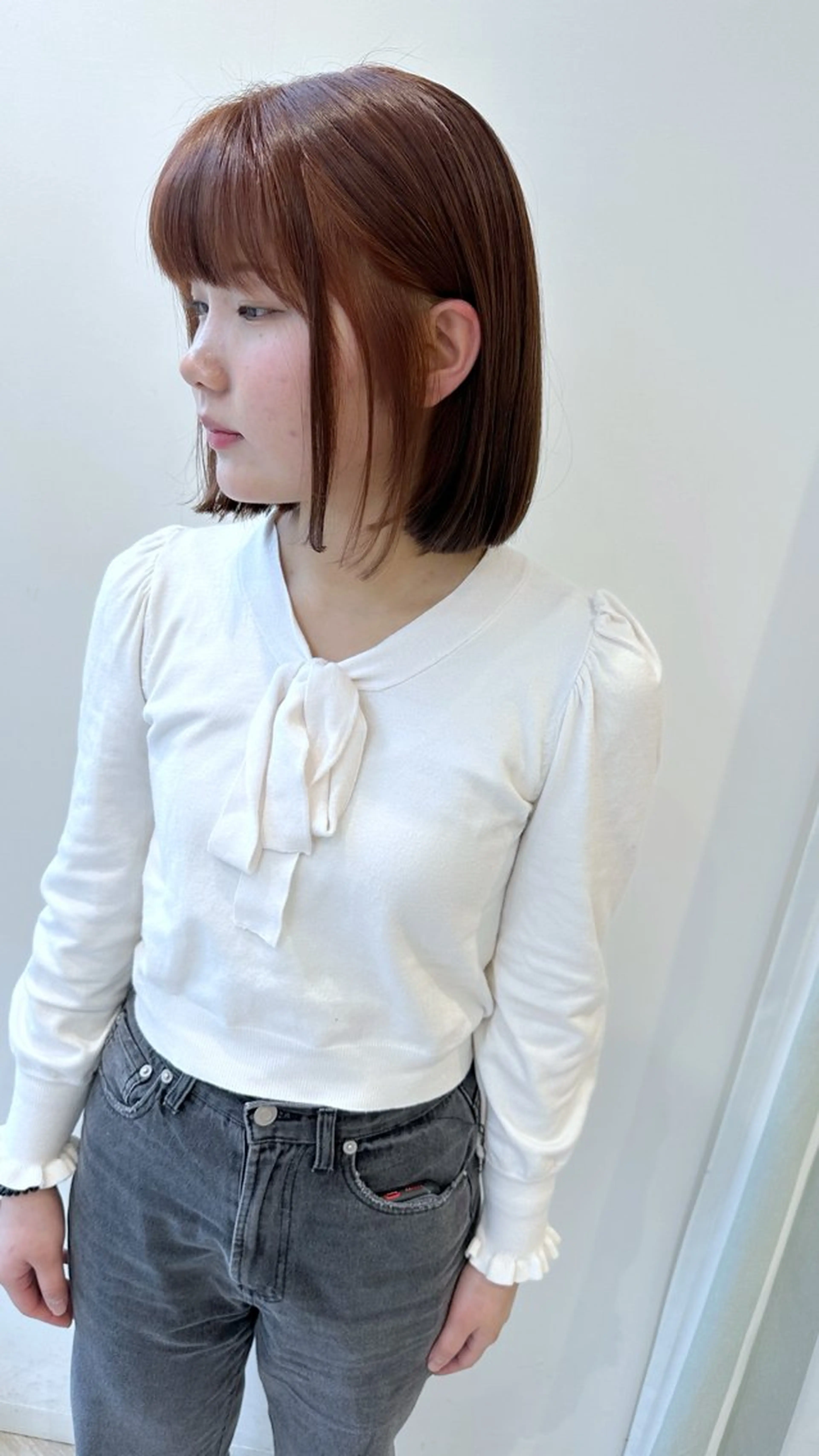 ショート カラー カット ヘアカラー ベージュ/インナー カラー🤍Rieのヘアスタイル