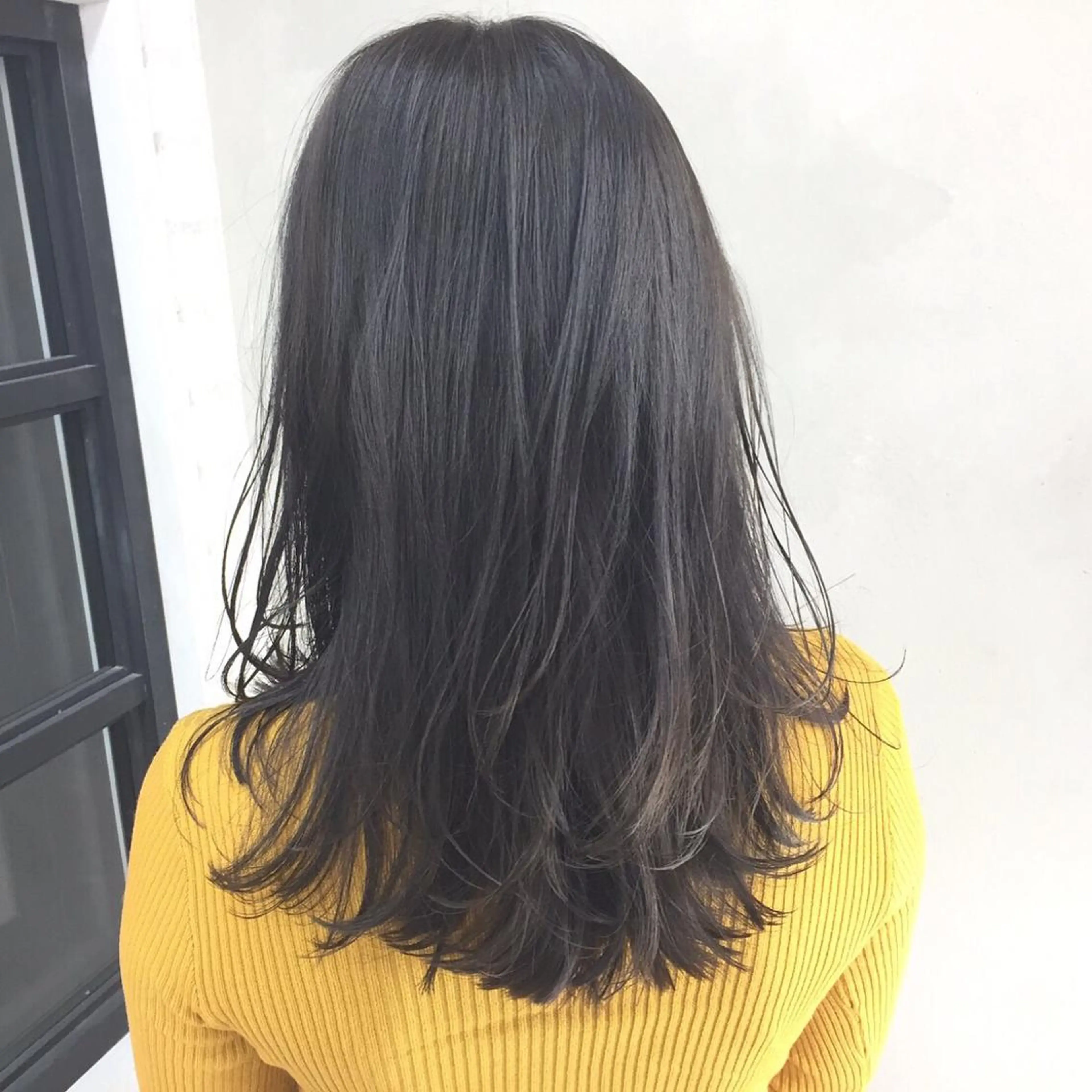 セミロング ロング カラー ヘアアレンジ TOMOYAレイヤー ブリーチ縮毛矯正のヘアスタイル