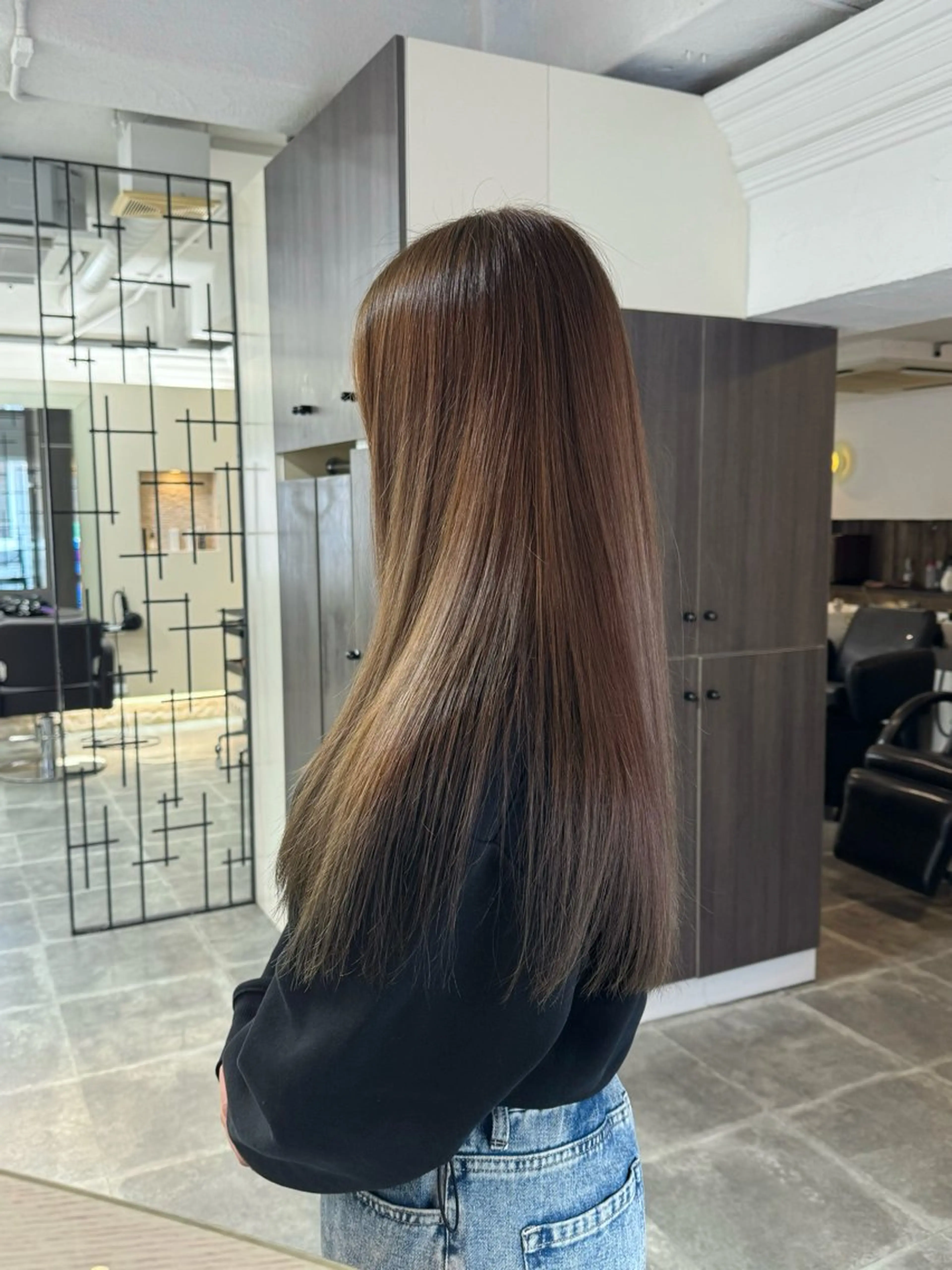 ロング カラー 渡邊 眞帆のヘアスタイル