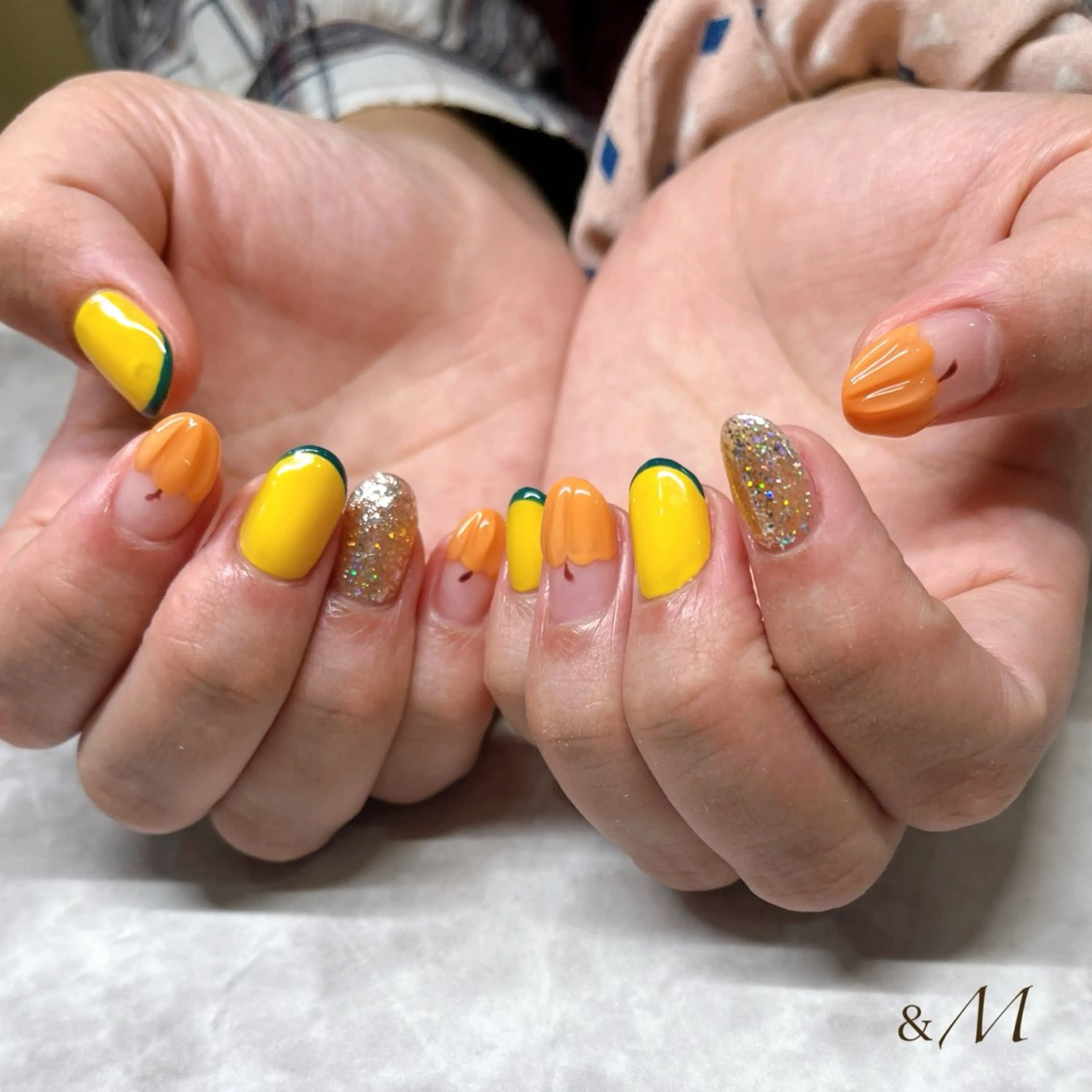 ネイル ハロウィン キラキラネイル ラメ(グリッター) 持ち込み アンドエム ＆Ｍのネイルデザイン