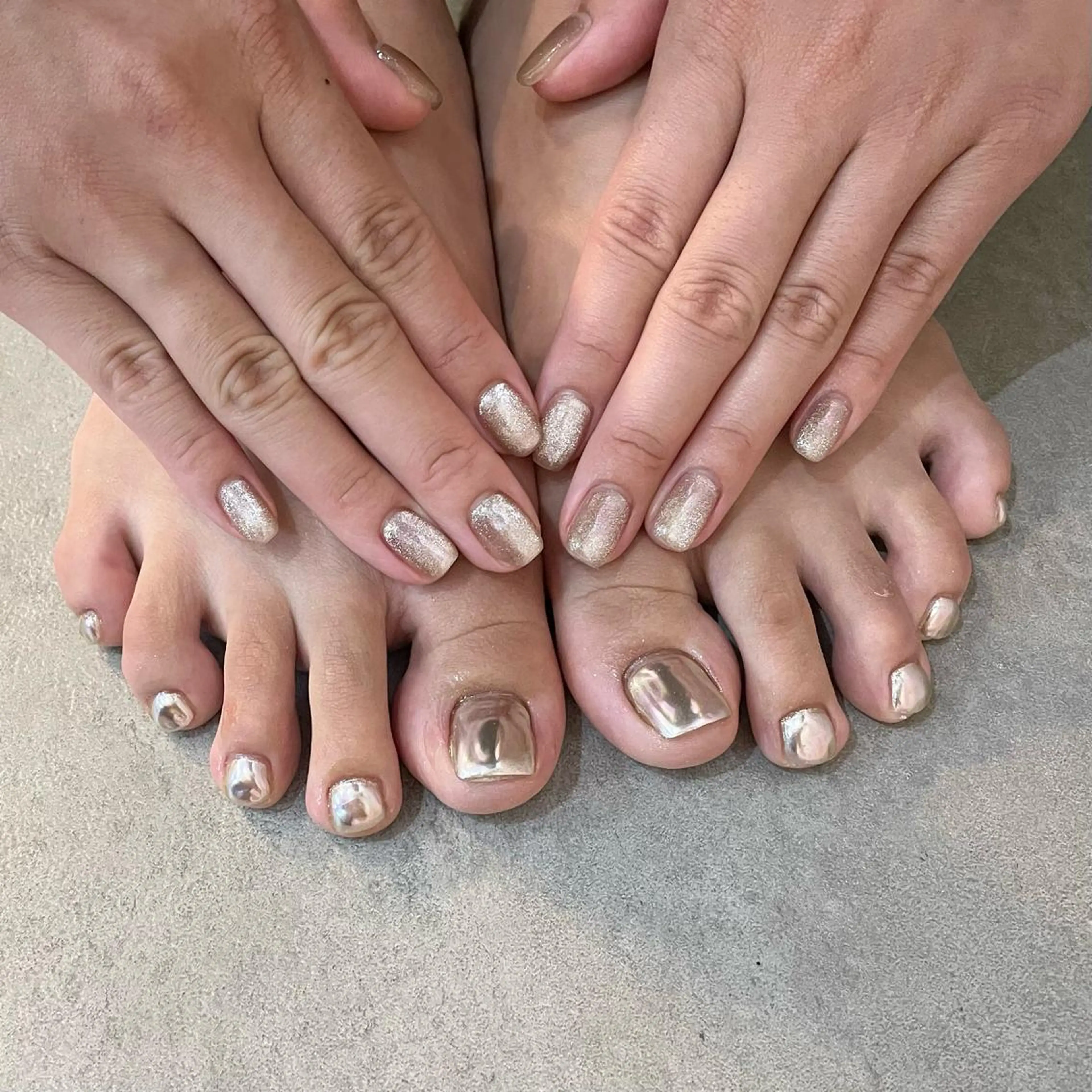 ネイル マグネットネイル ミラーネイル Nail Salon Gummi.のネイルデザイン