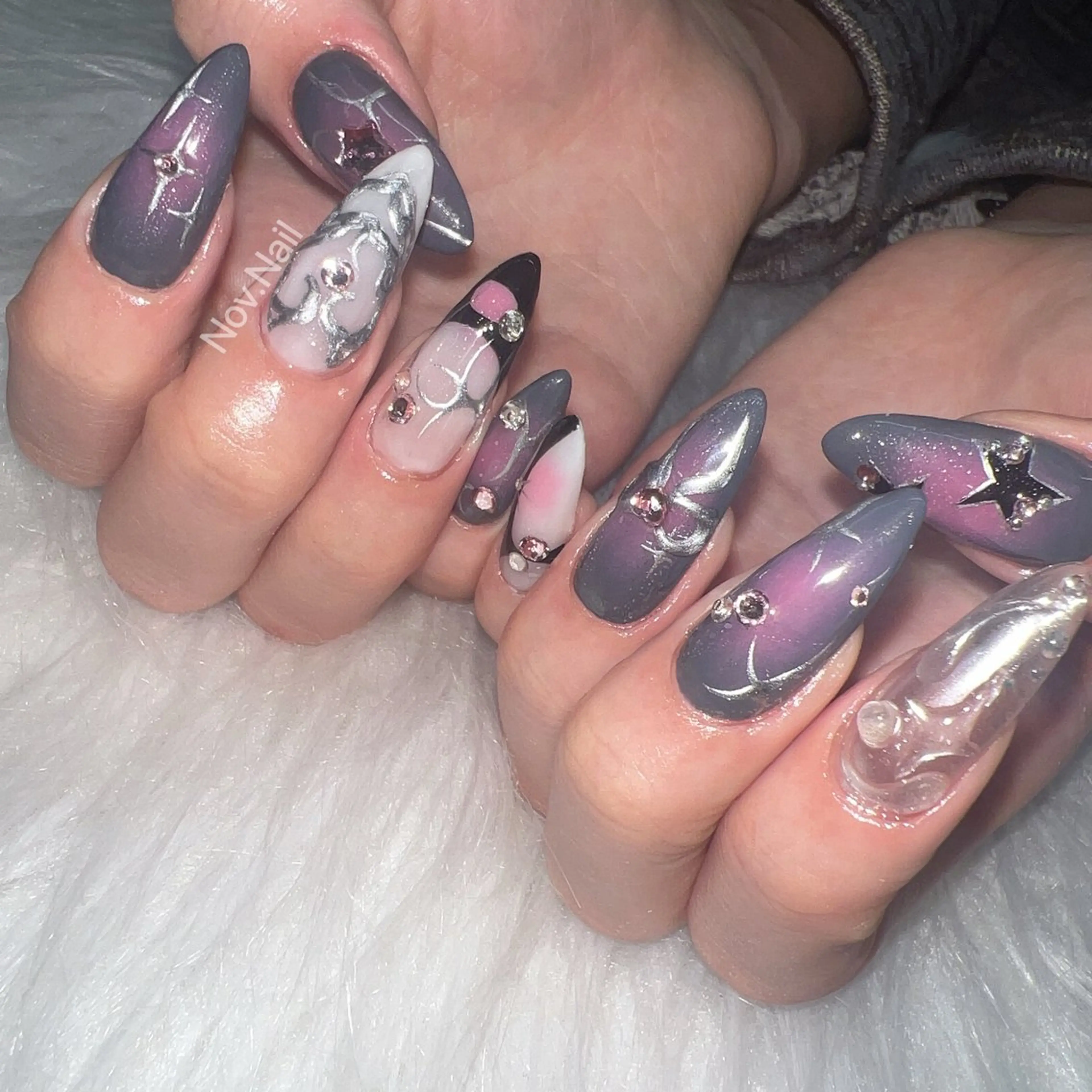 ネイル Nov. ネイルサロンのネイルデザイン