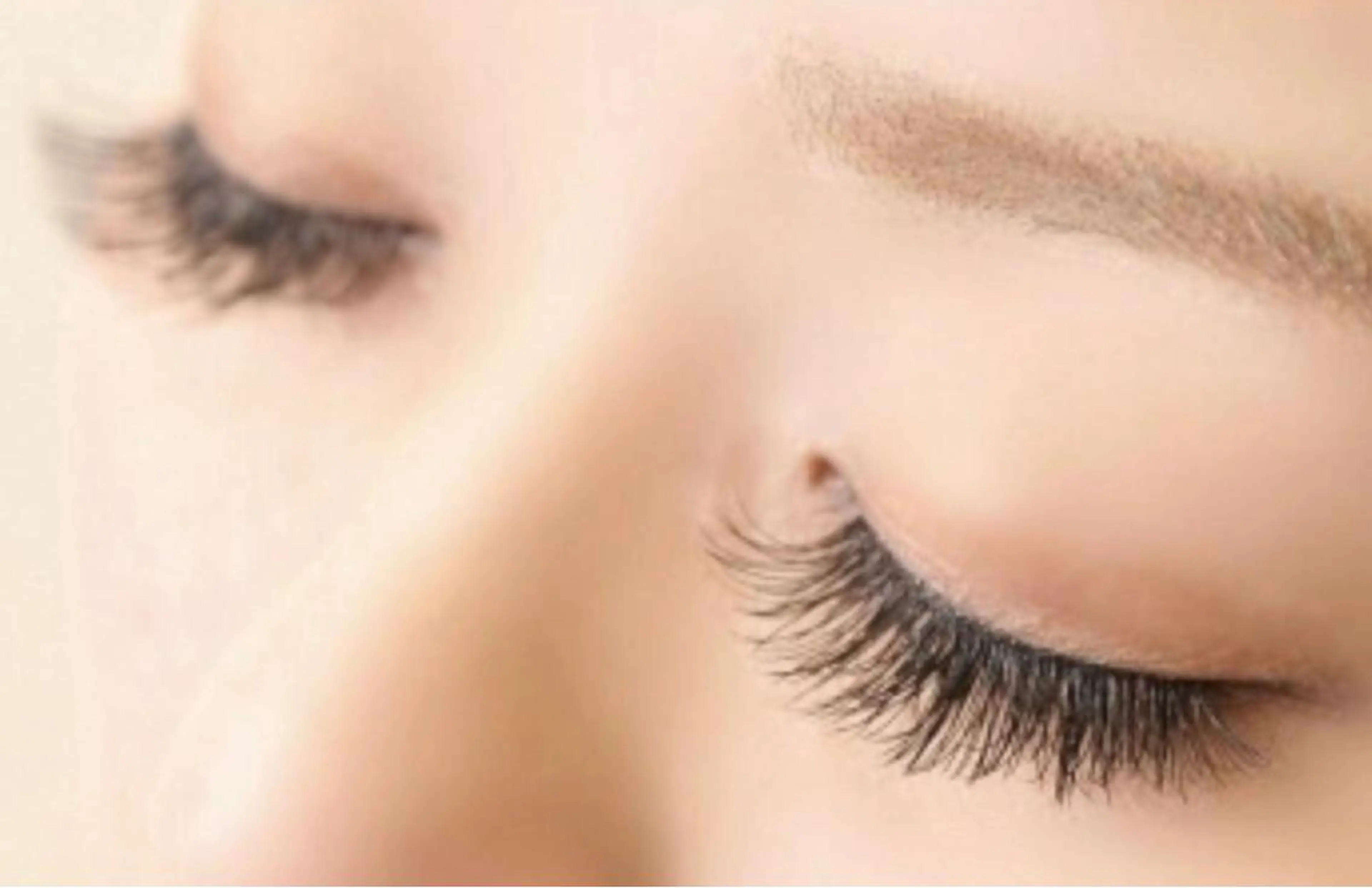 マツエク・マツパ Felice学芸大学/まつげ/眉毛専門サロン所属・Felice AYAの眉毛・アイブロウイメージ