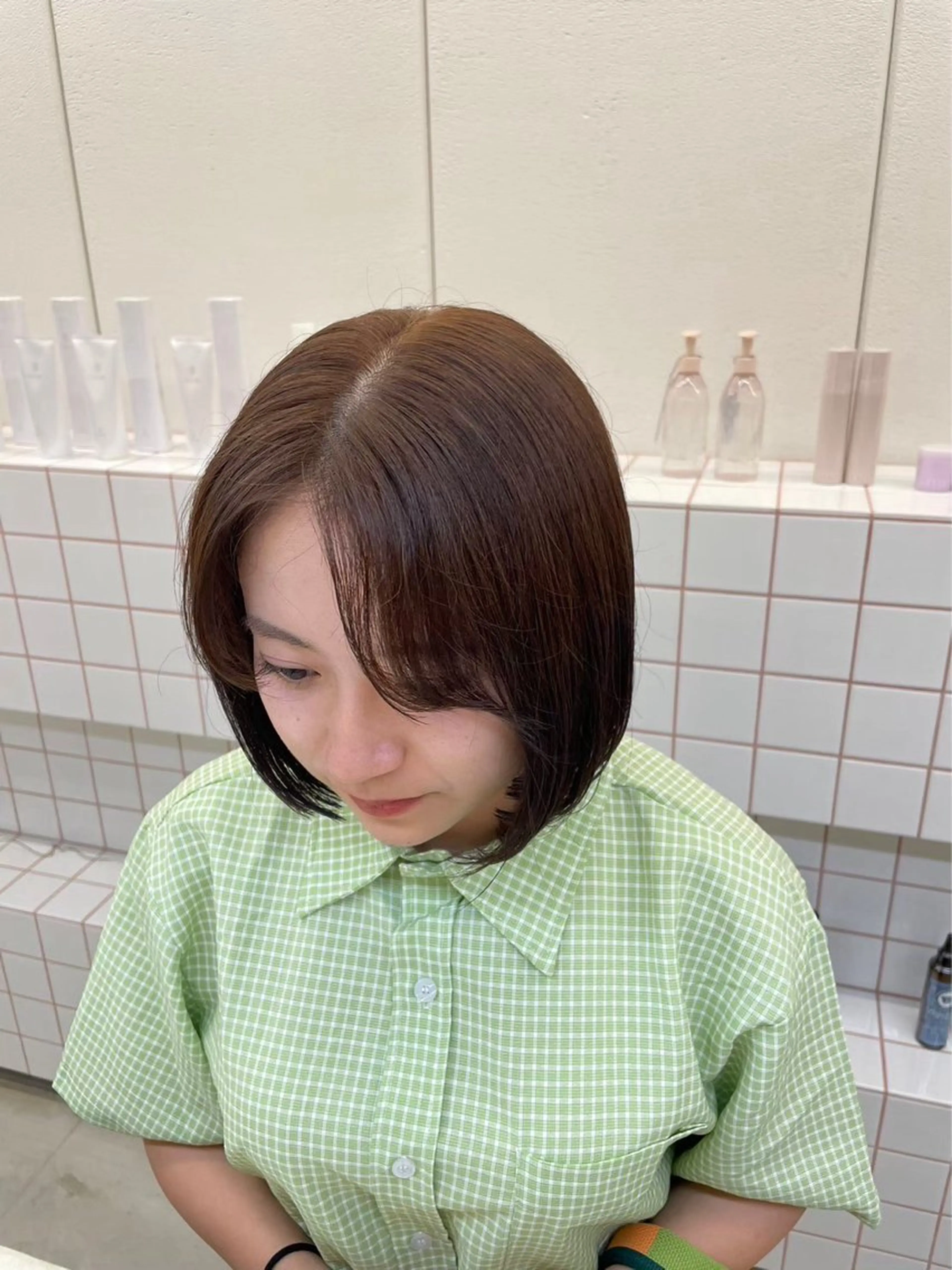 カラー 🌷花屋併設🌷 岡本明日実のヘアスタイル