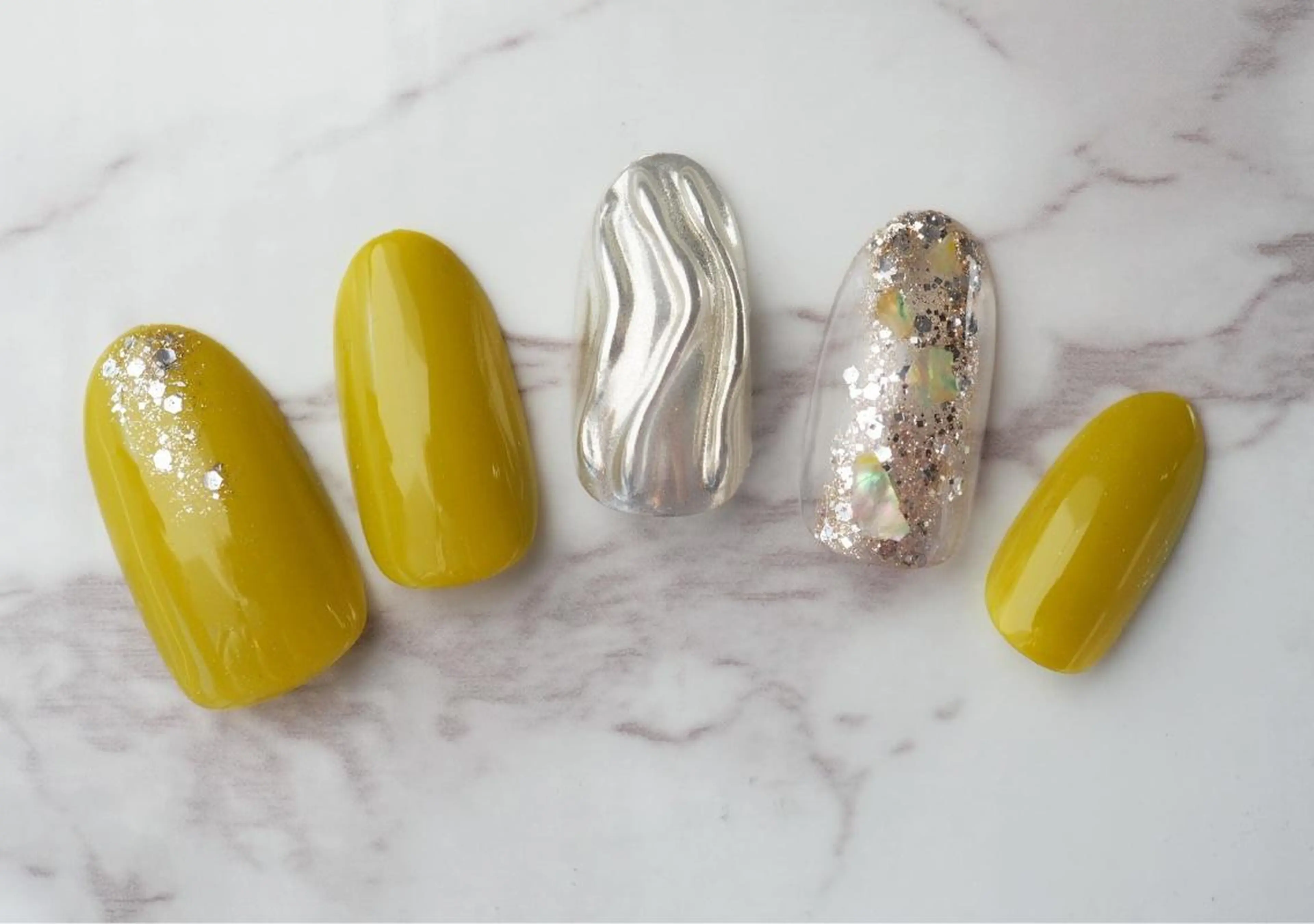 ネイル トップネイリスト Ribbon立川店のネイルデザイン