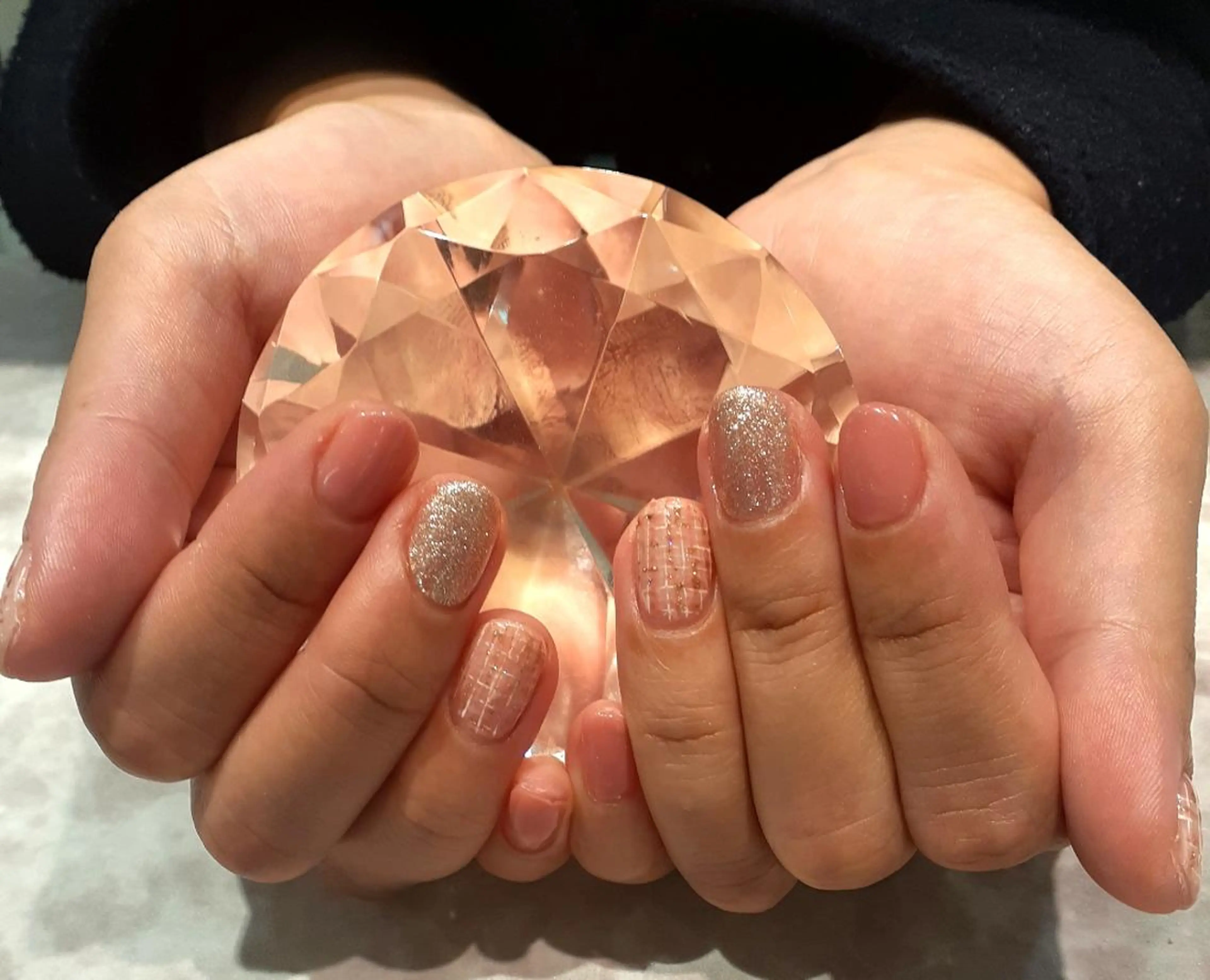 ネイル ピンク ツイードネイル Liora所属・nail mnのネイルデザイン