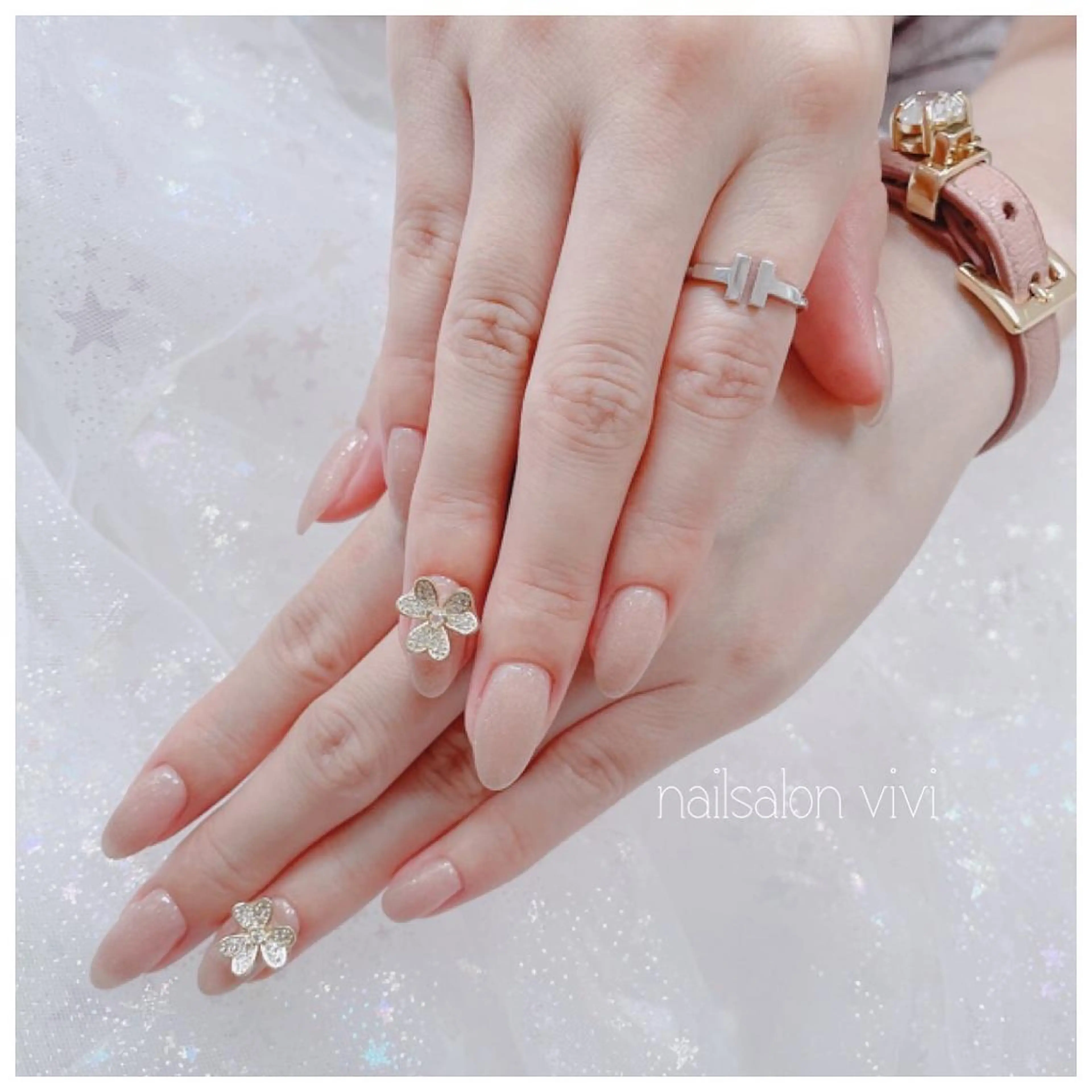 ネイル ＶＩＶＩ nailsalonのネイルデザイン