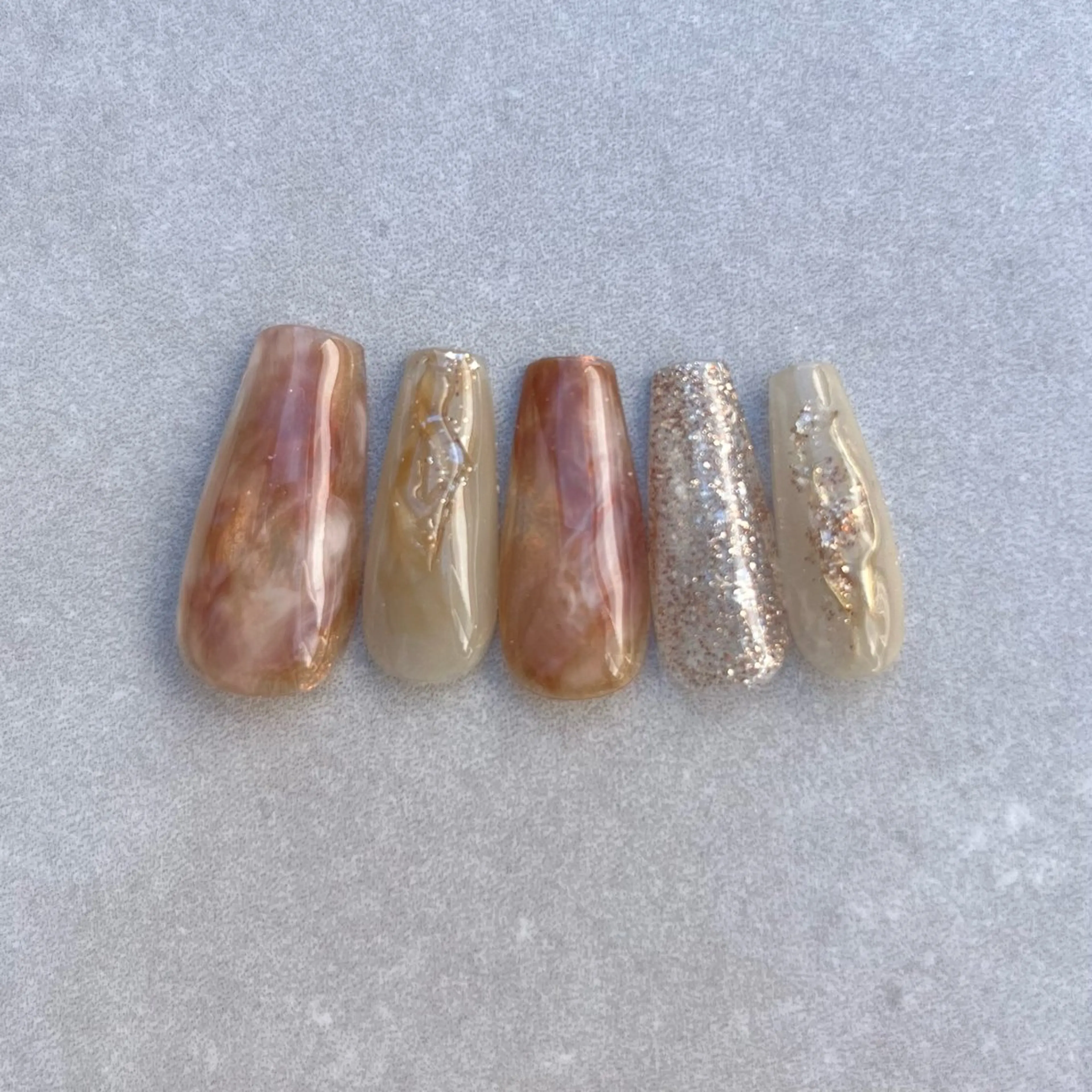 ネイル Ray. ちゅるん系ニュアンスのネイルデザイン