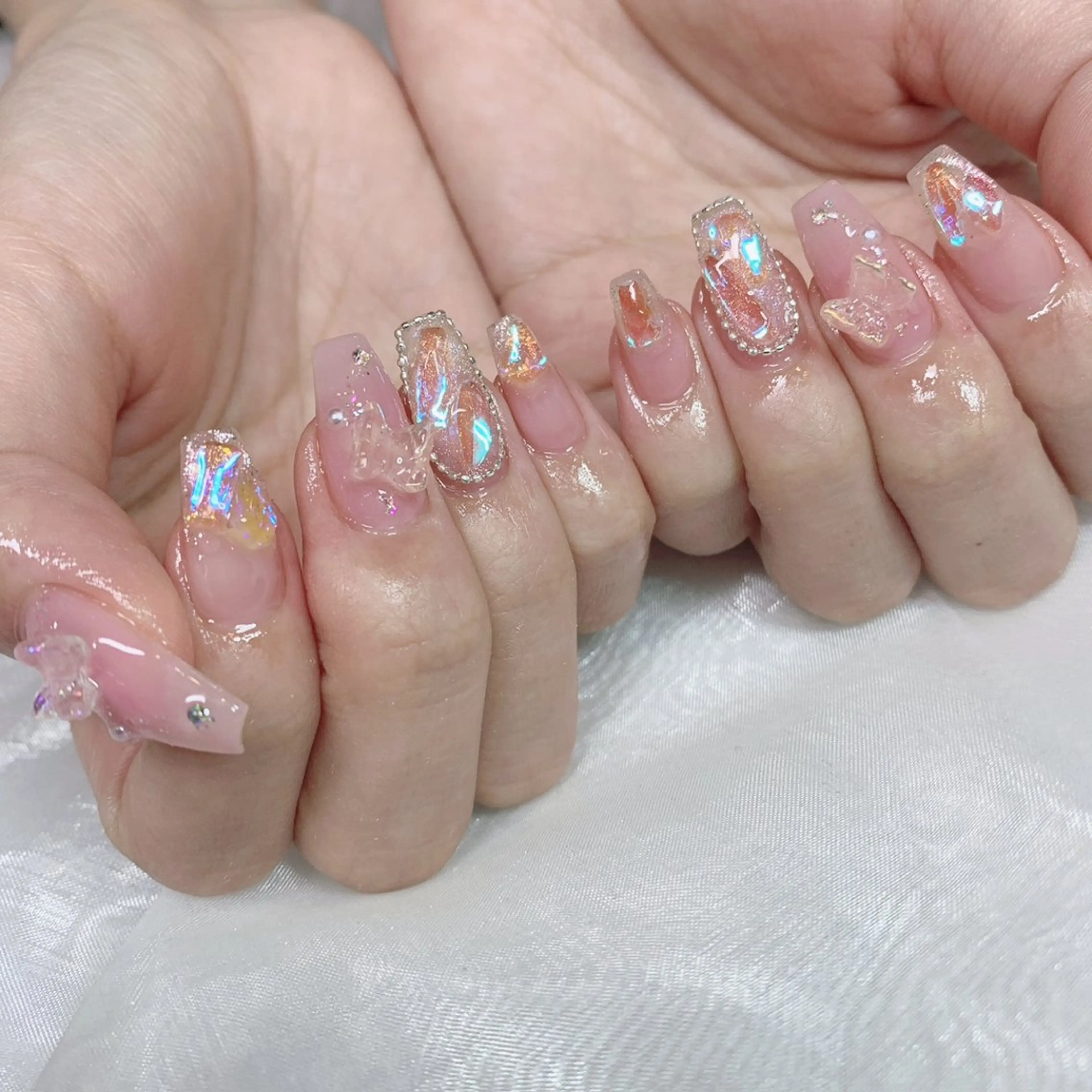 ネイル ハンドネイル La neige* yuki 🥯🍑のネイルデザイン