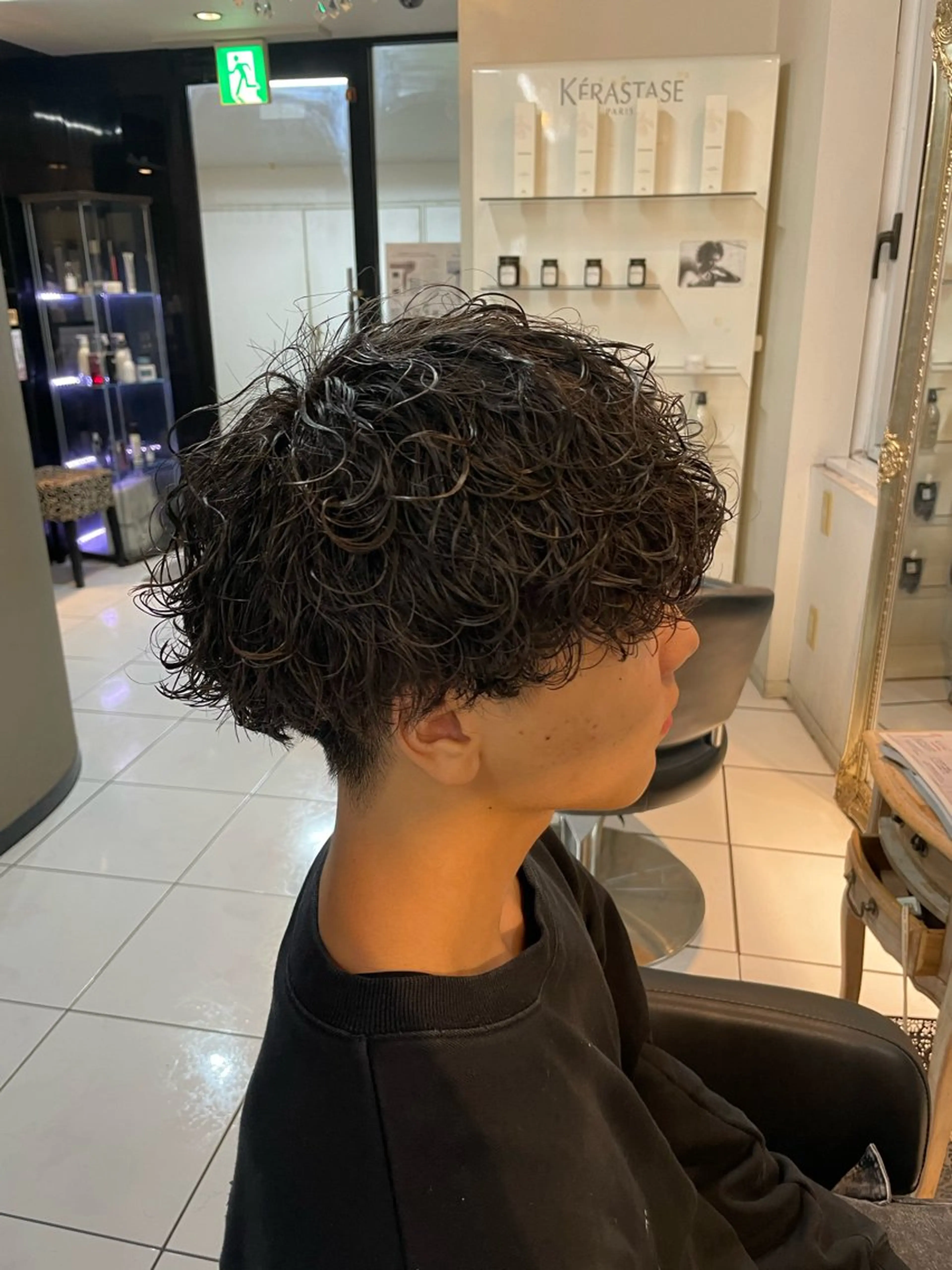 ショート カラー パーマ メンズ メンズパーマ 波巻きパーマ 🔥お値段以上🔥 メンズ特化たかひろのヘアスタイル