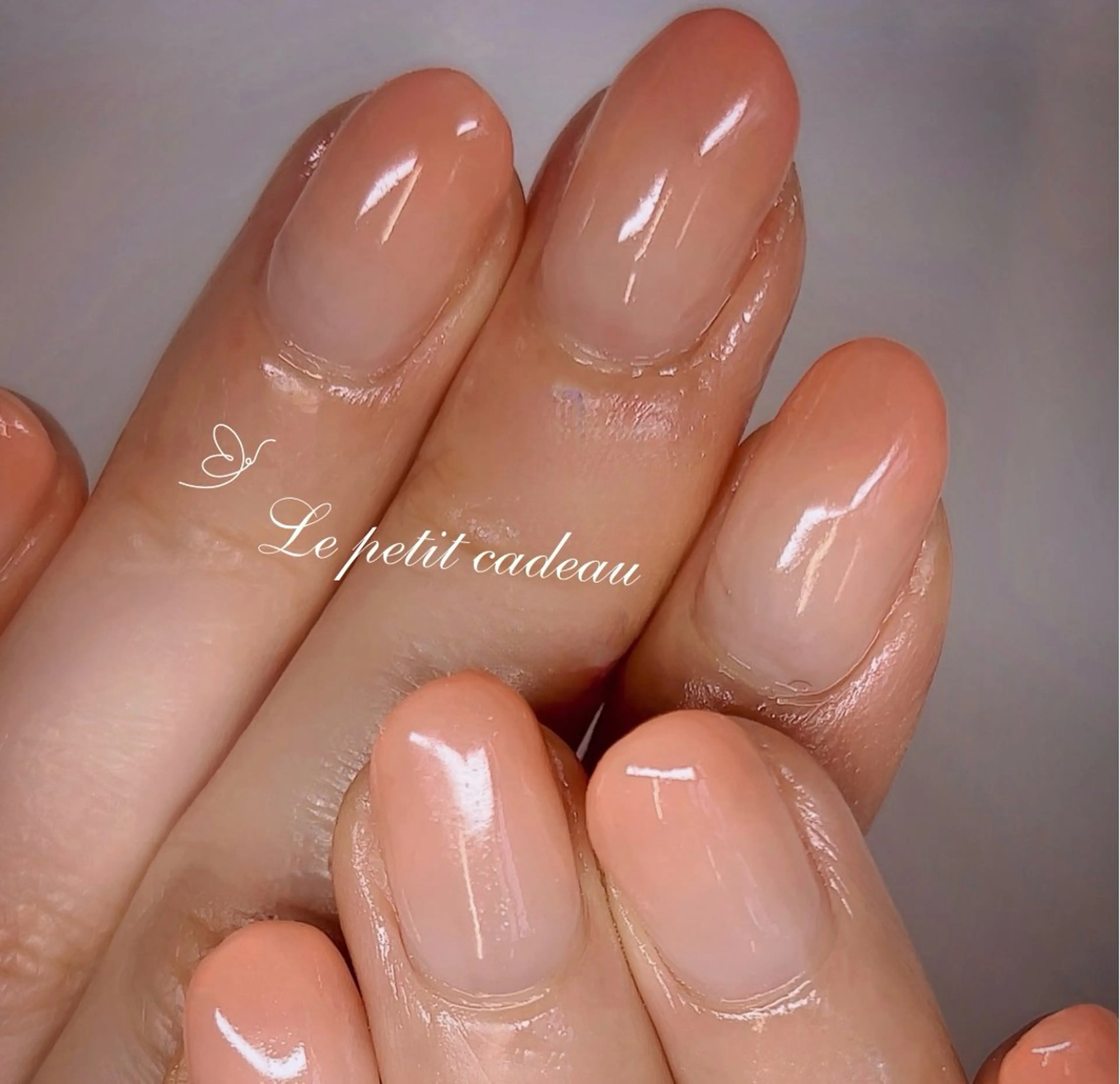 ネイル グラデーション ラメ(グリッター) ラメグラデーション ハンドネイル 栗山 カンナのネイルデザイン