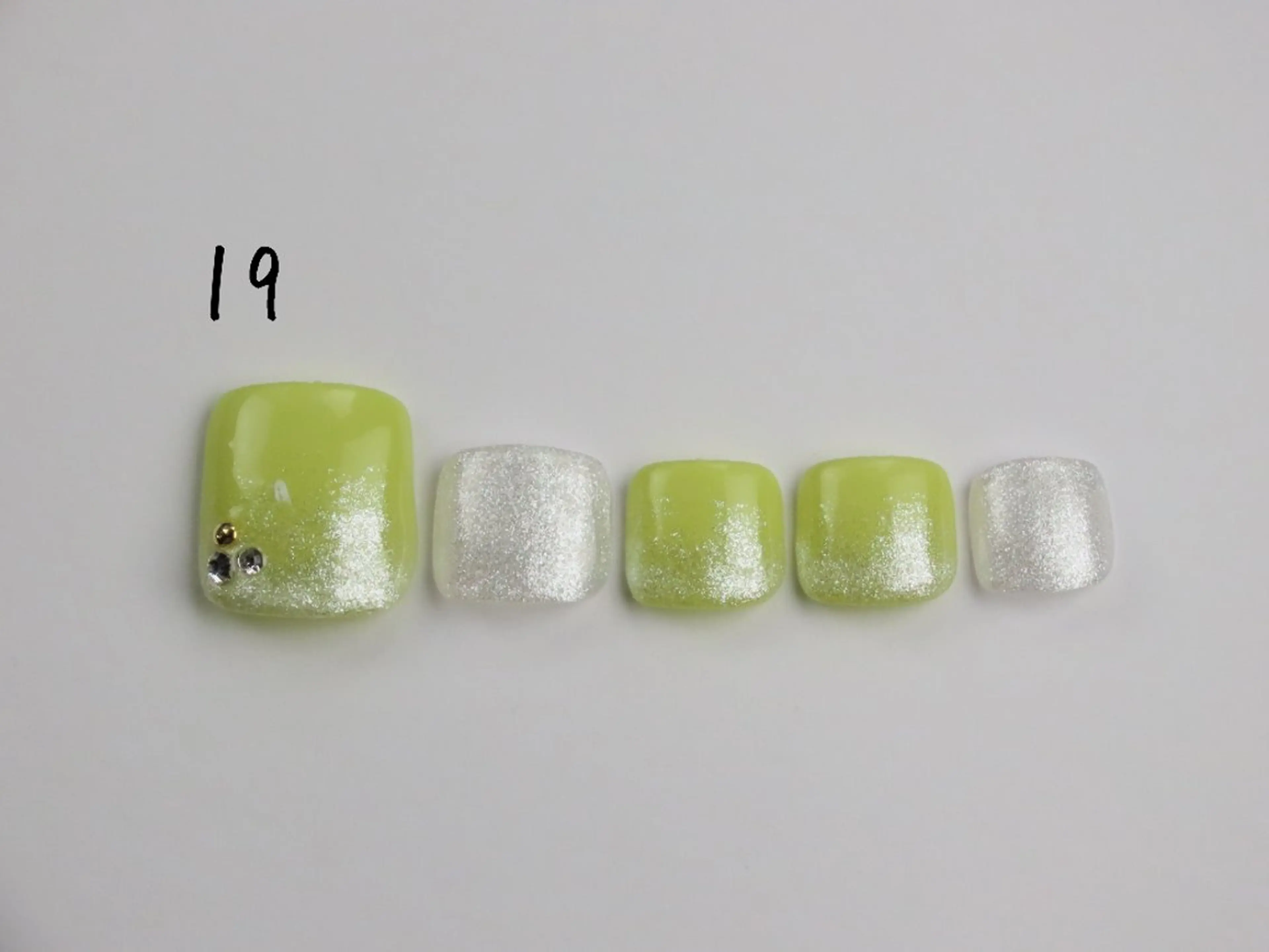 ネイル フットネイル 韓国美容ジェルネイル専門店Maum新潟店所属・Maum 新潟店のマツエク・マツパデザイン