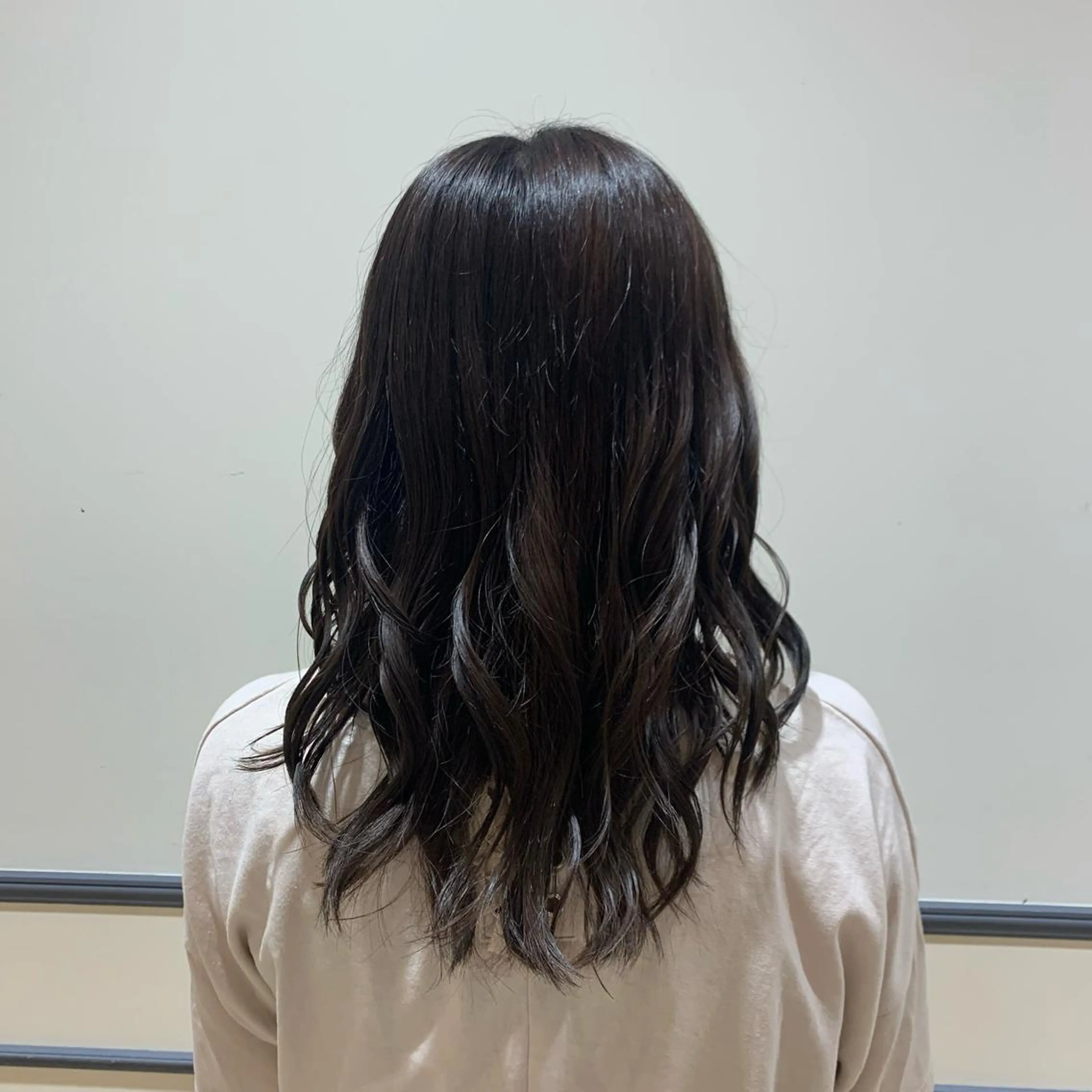 セミロング カラー ヘアカラー 須藤 向日葵のヘアスタイル