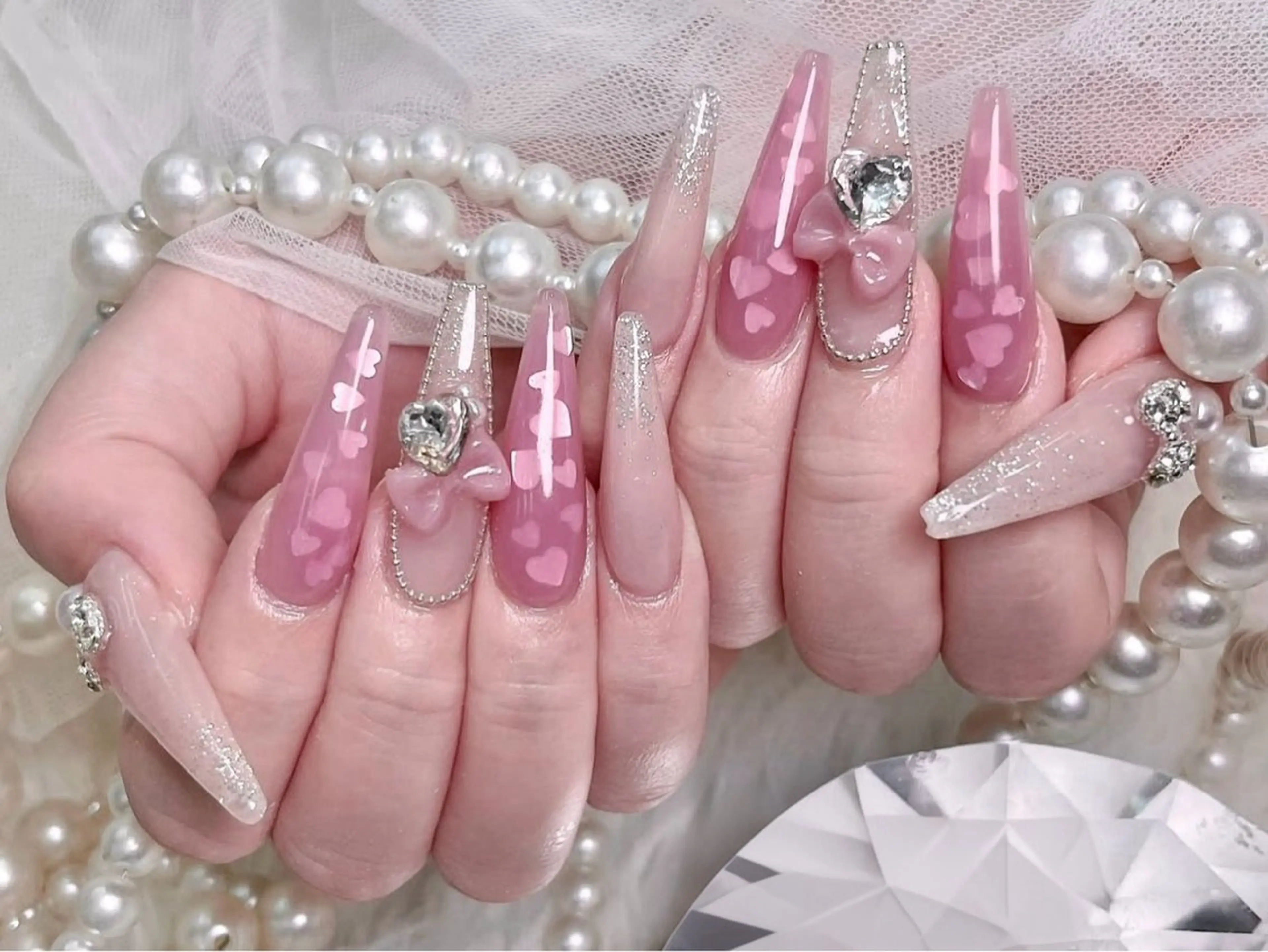 メンズ ネイル メンズ韓国風 アートネイル フレンチネイル ジェルネイル キラキラネイル ハンドネイル Bloom スカルプ専門店のネイルデザイン