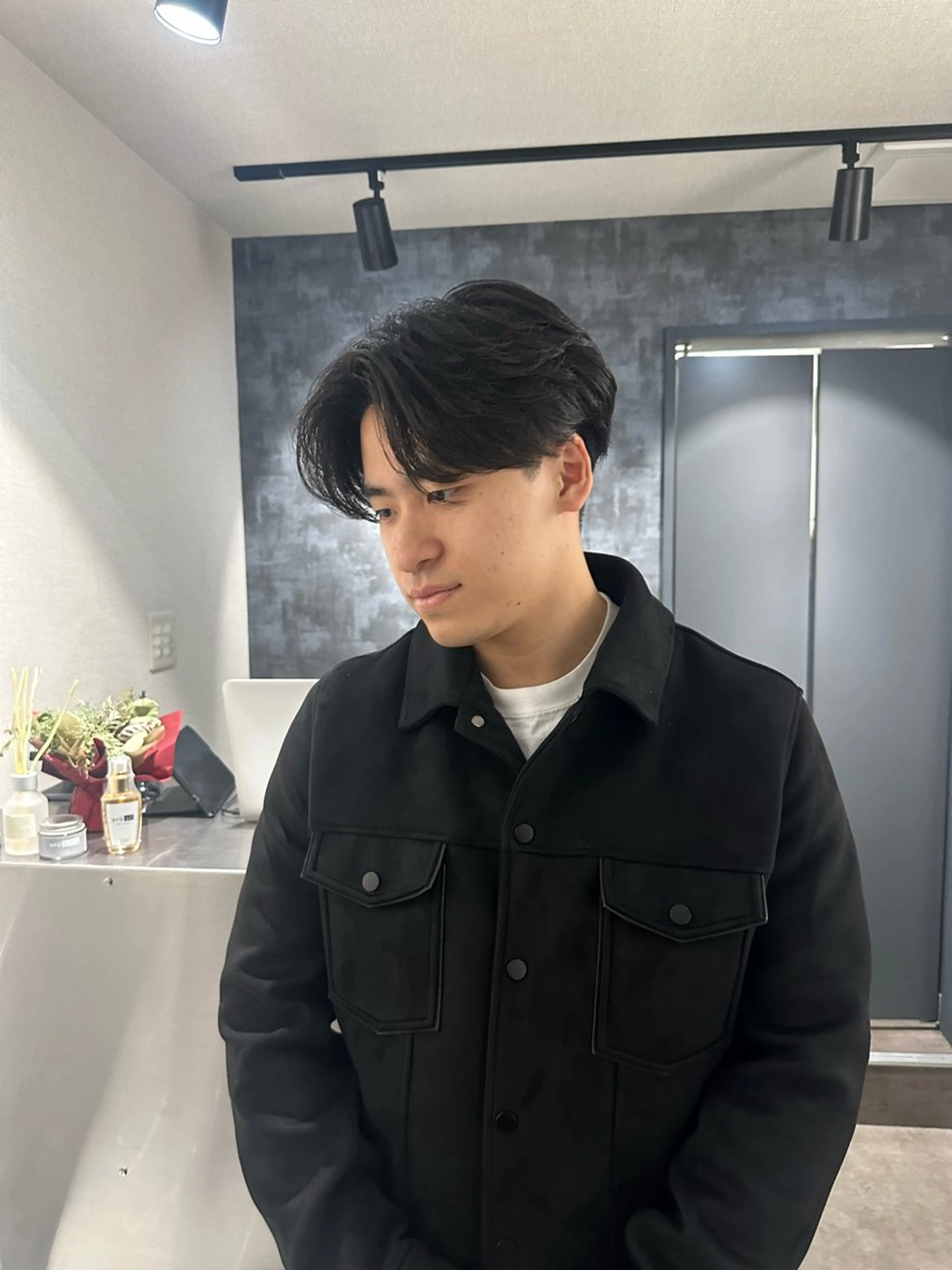 ミディアム メンズ センターパート SALOWIN 原宿 iori所属・🌟原宿指名No.1 センターパート⭐️のヘアスタイル