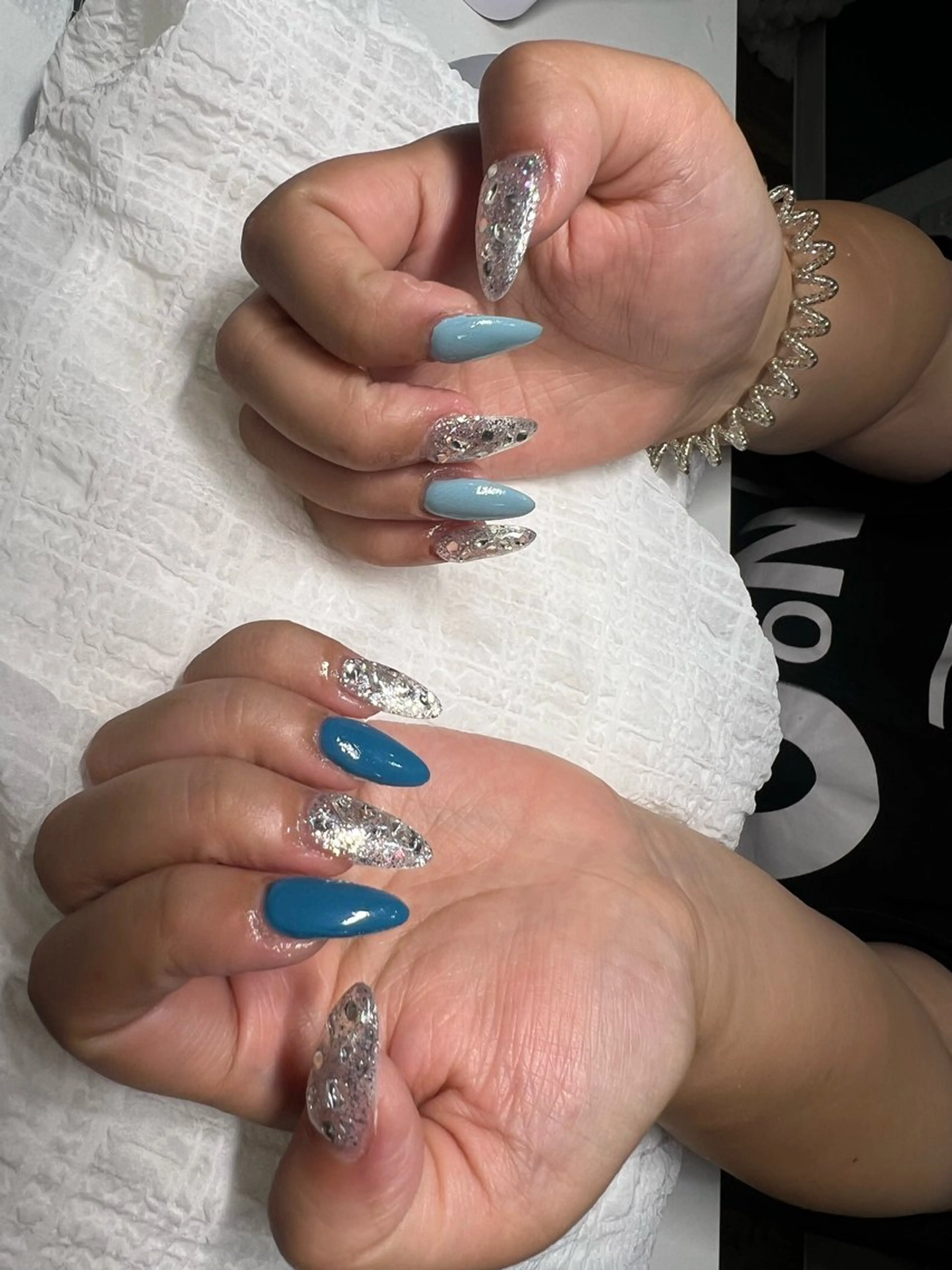 ネイル 長さ出し専門 パーツのネイルデザイン