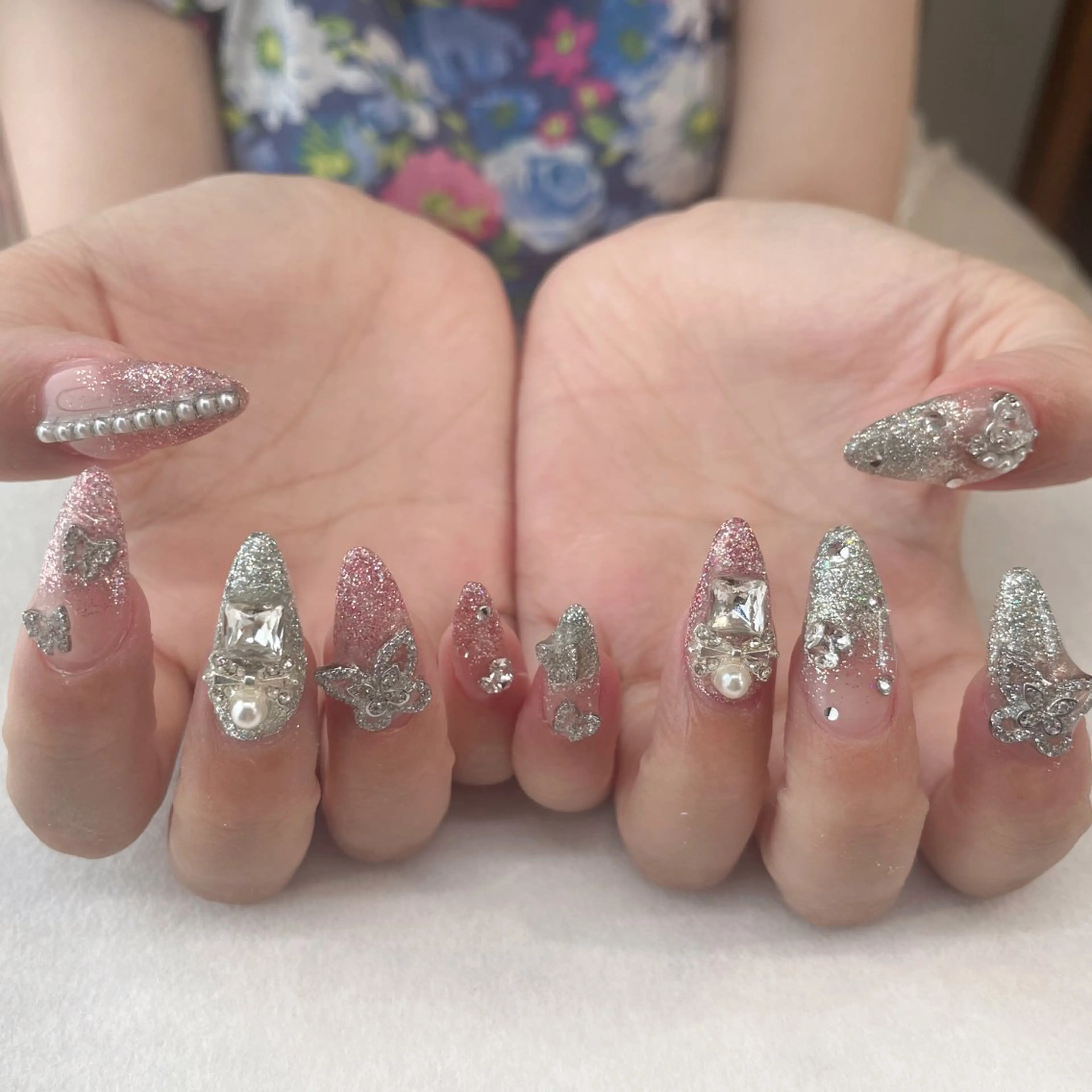 ネイル ハンドネイル 💎🐰 saki. m 🐰💎のネイルデザイン