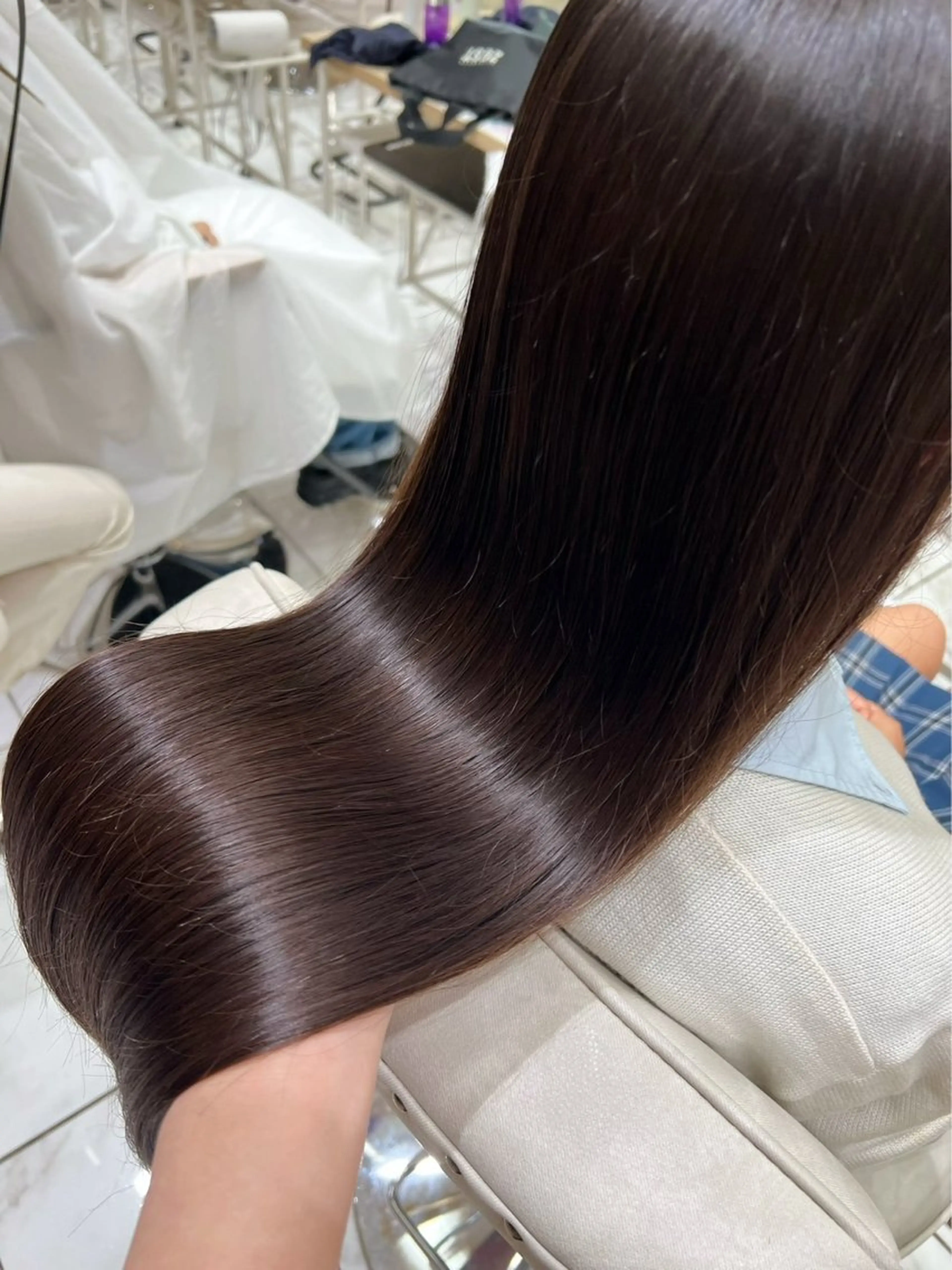 ロング カラー ヘアカラー トリートメント yurika🎀 透明感カラーのヘアスタイル