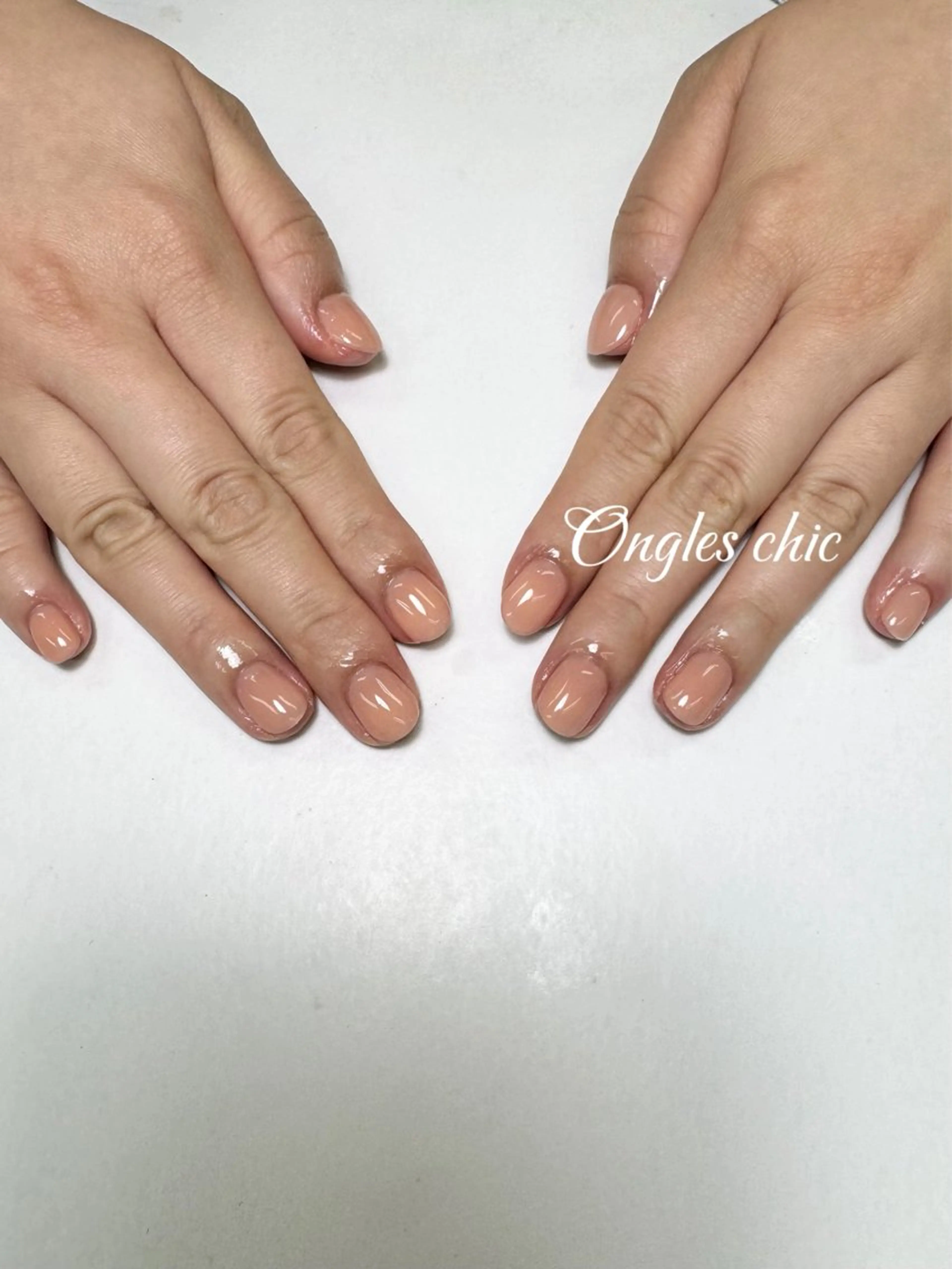 ネイル ハンドネイル ハンドケア ongles chicのネイルデザイン