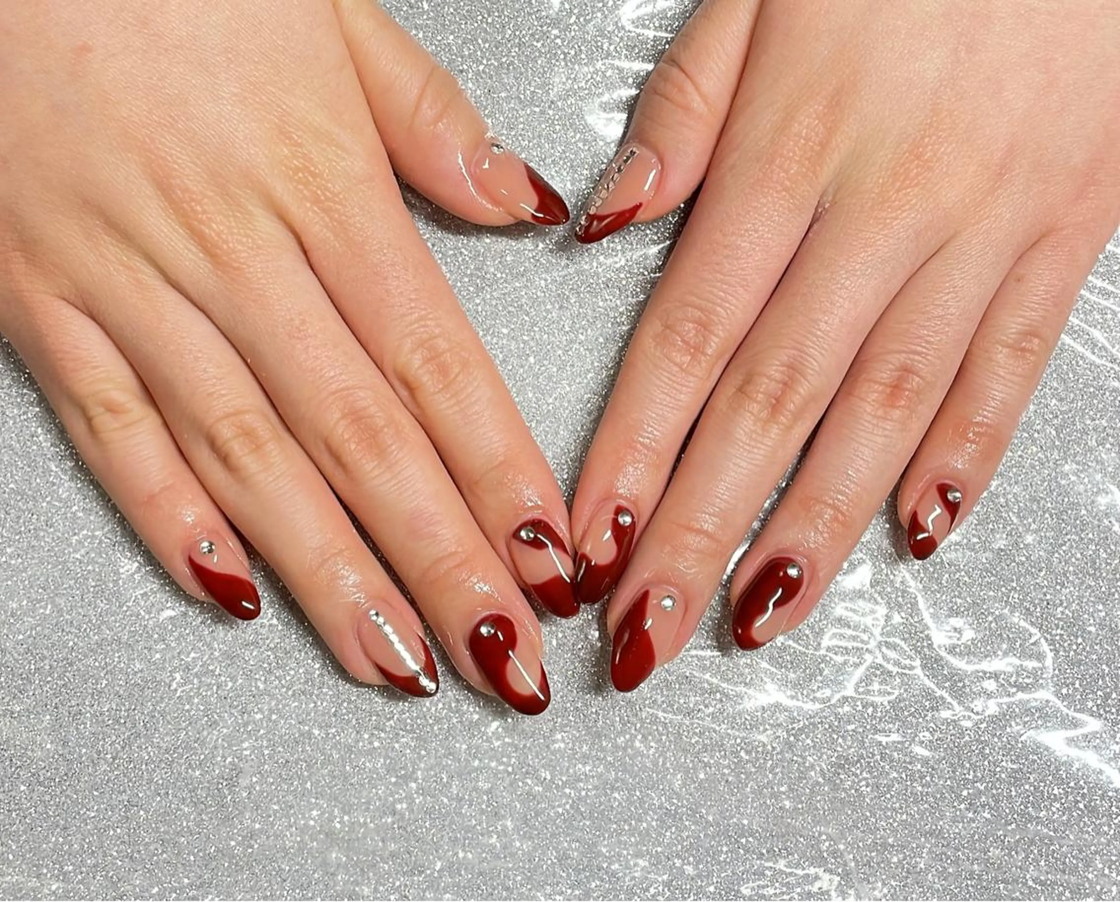 ネイル ハンドネイル VIERU 🌈🎀💖のネイルデザイン