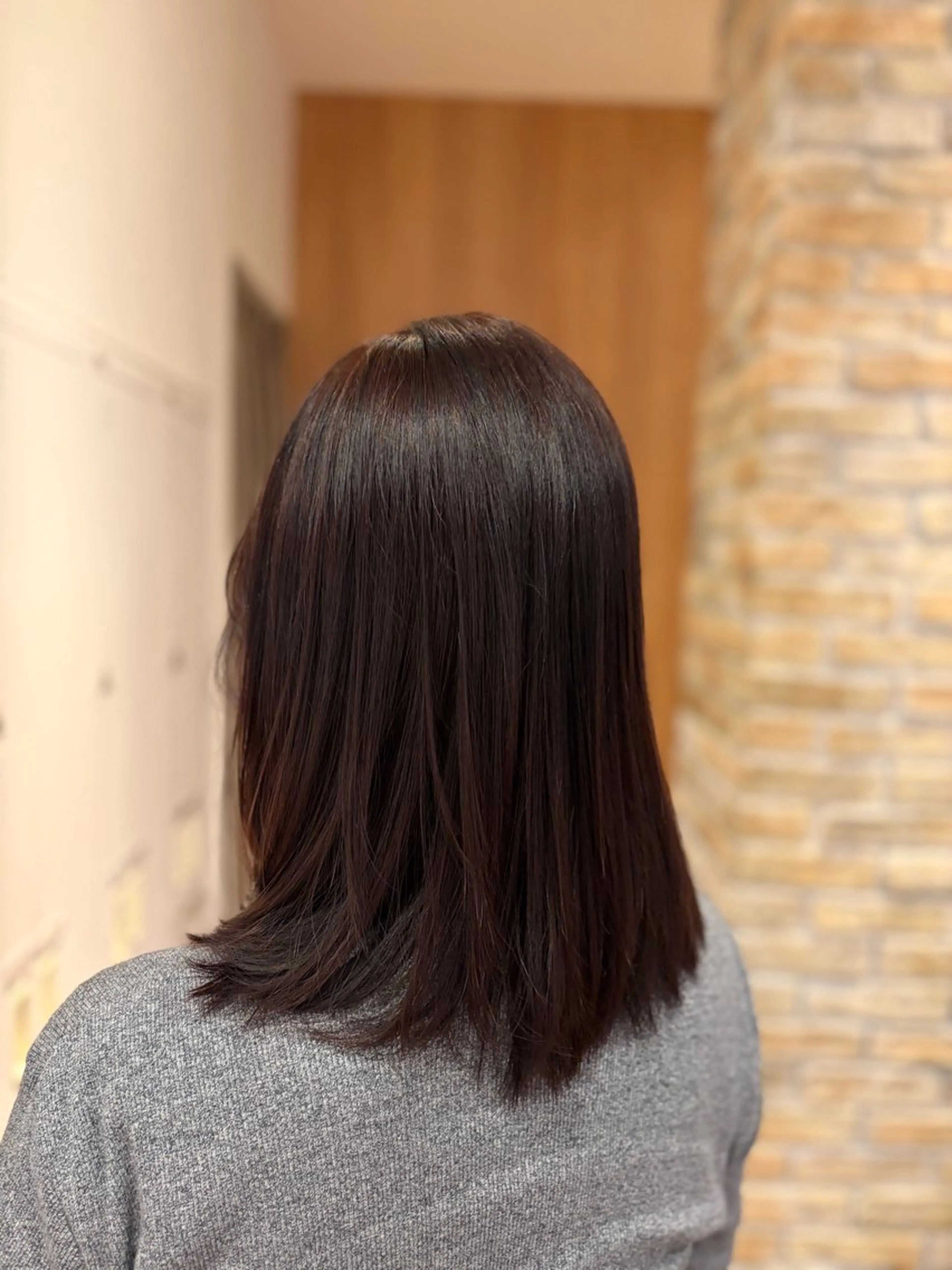 ミディアム カラー ブラウンカラー レッドカラー 木田 絢子のヘアスタイル