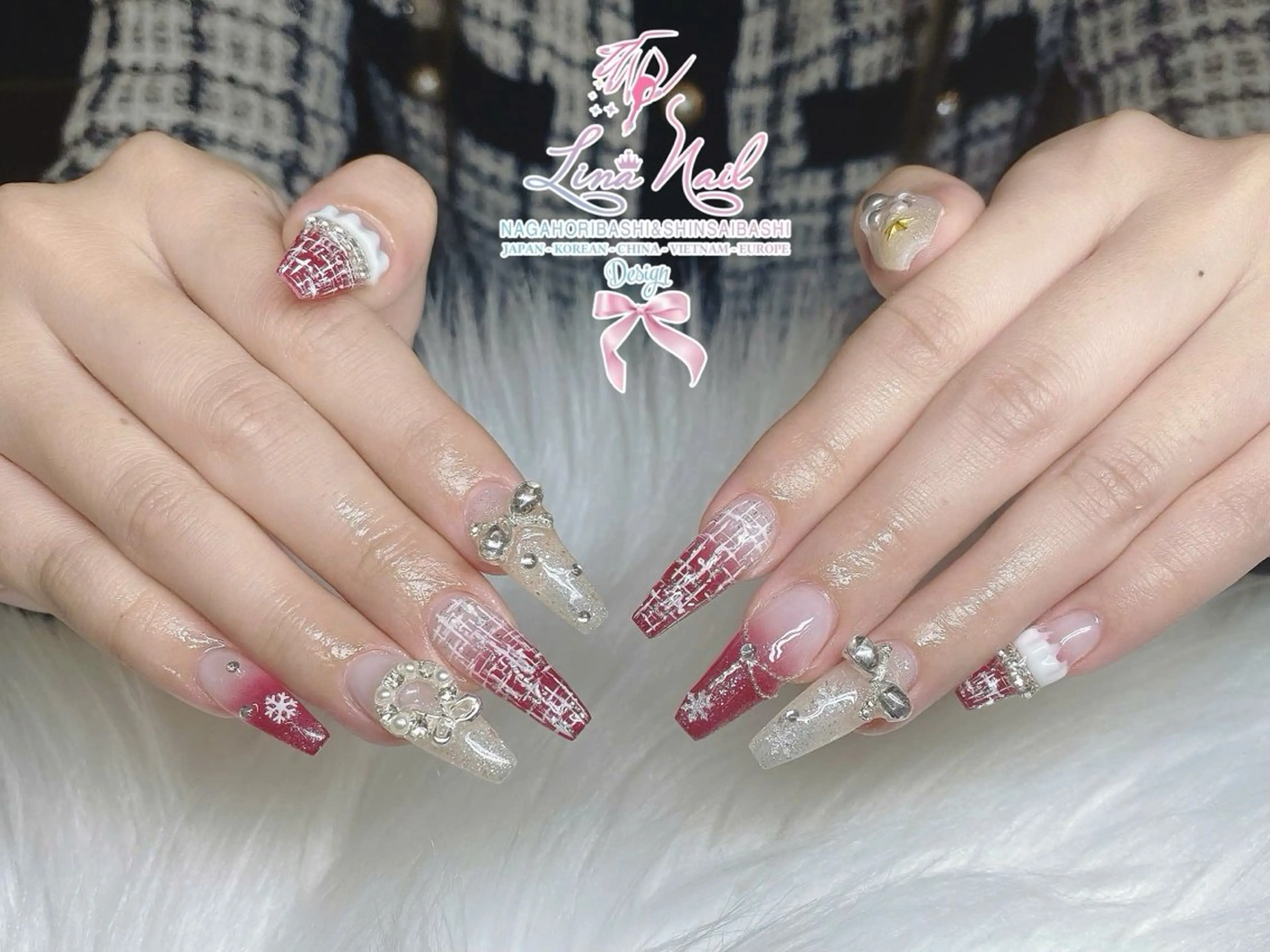 セミロング 韓国風ヘア クリスマス ハンドネイル 79Linanailnamba所属・Linanail Nambaのネイルデザイン