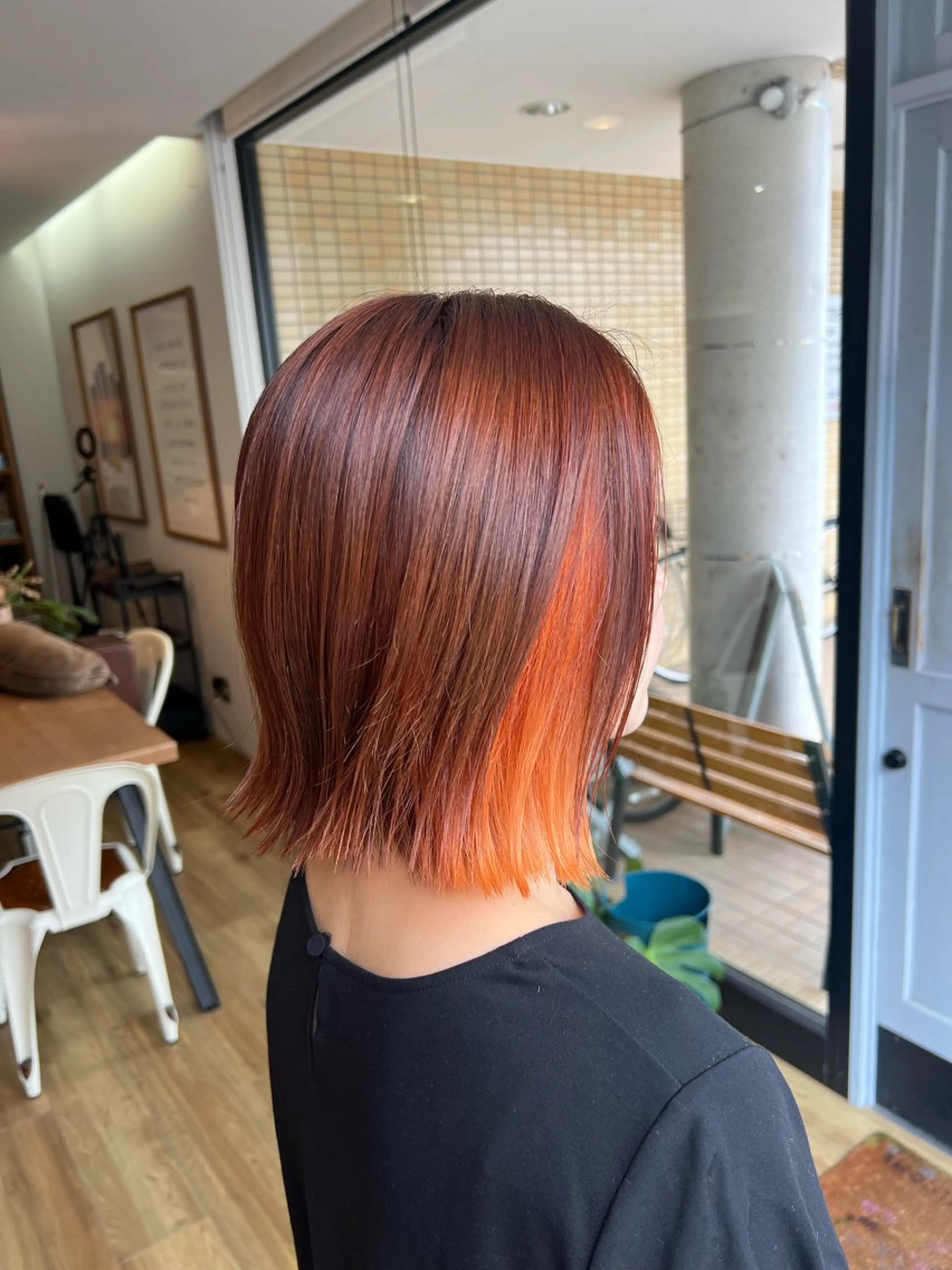 ショート カラー オレンジ カット ヘアカラー 堀 望美のヘアスタイル