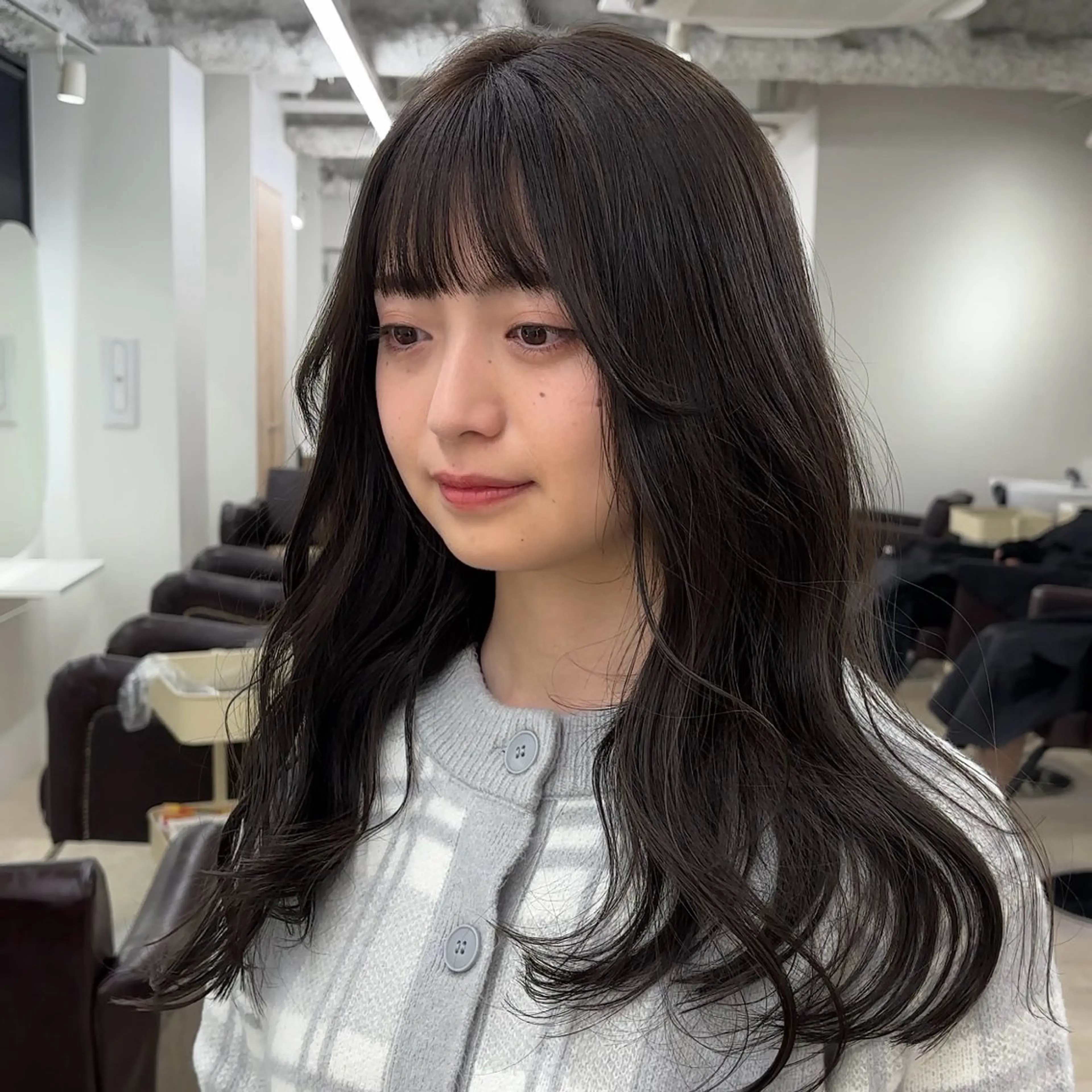 セミロング カラー カット ヘアカラー トリートメント 韓国ヘア/髪質改善/ レイヤー/ブラウンのヘアスタイル