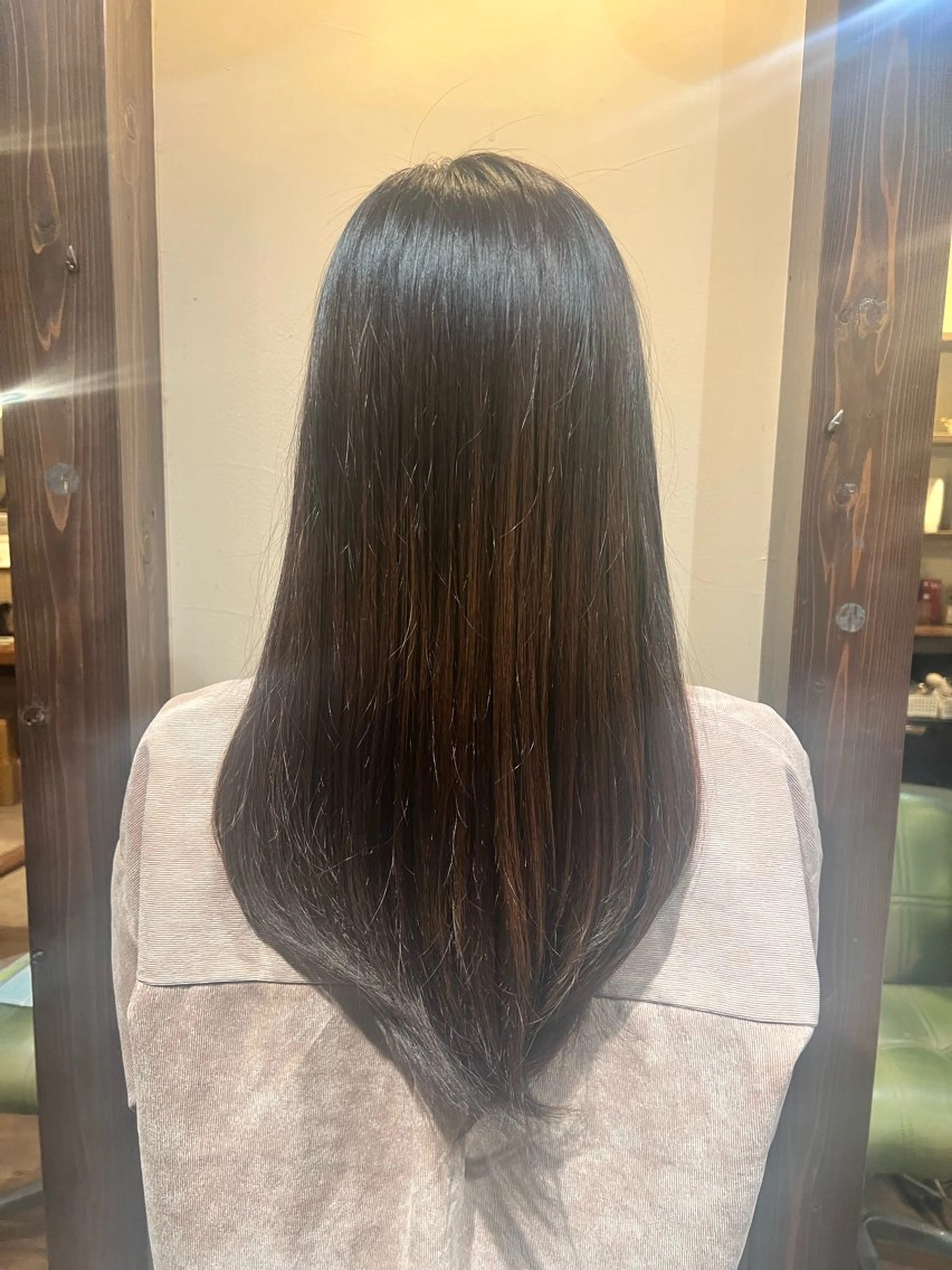ロング カラー ベージュカラー ヘアカラー Luster Friends所属・まゆ | 艶カラー | ストレートのヘアスタイル