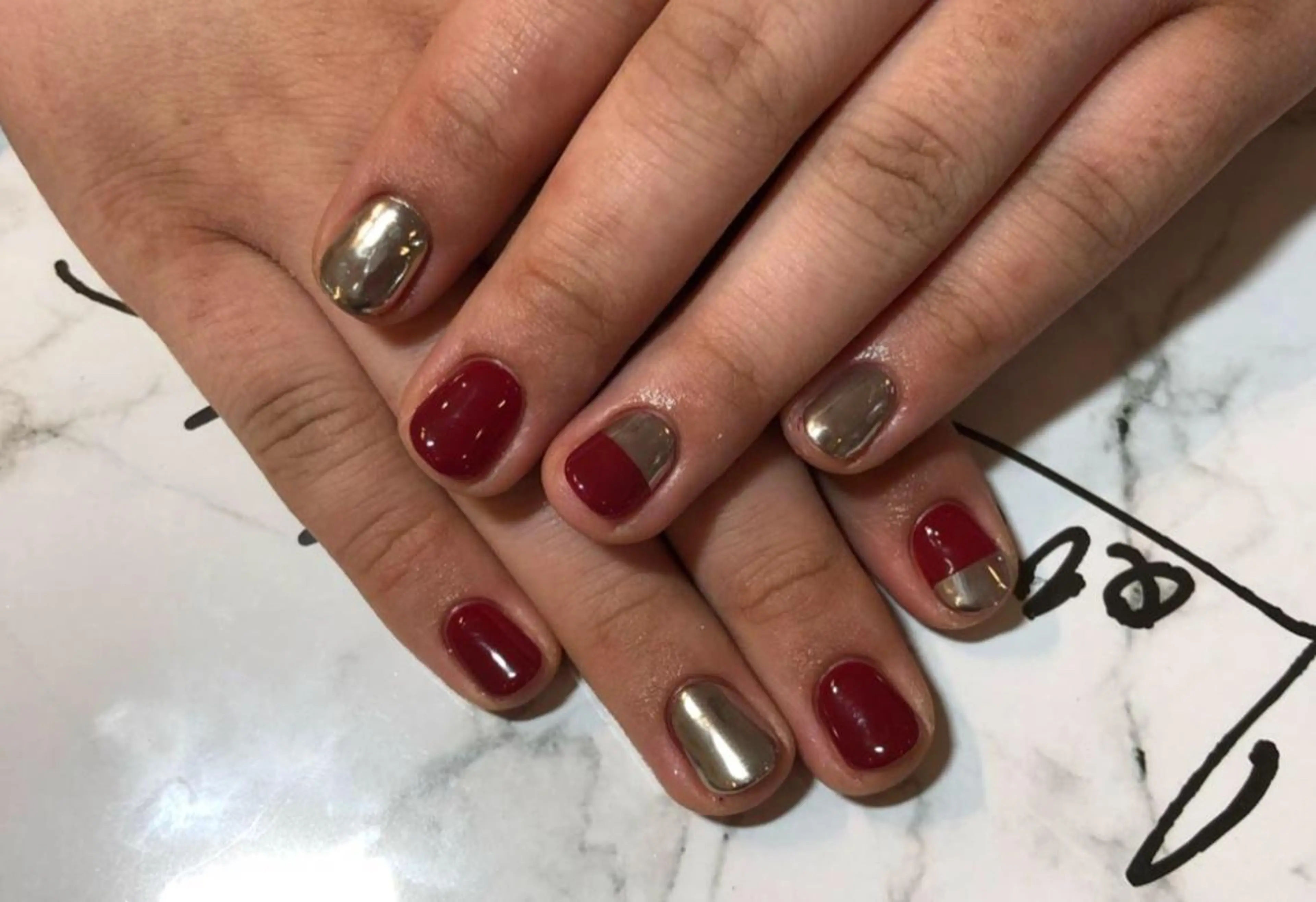 ネイル ハンドネイル LOVE NAIL 💕Sonoのネイルデザイン