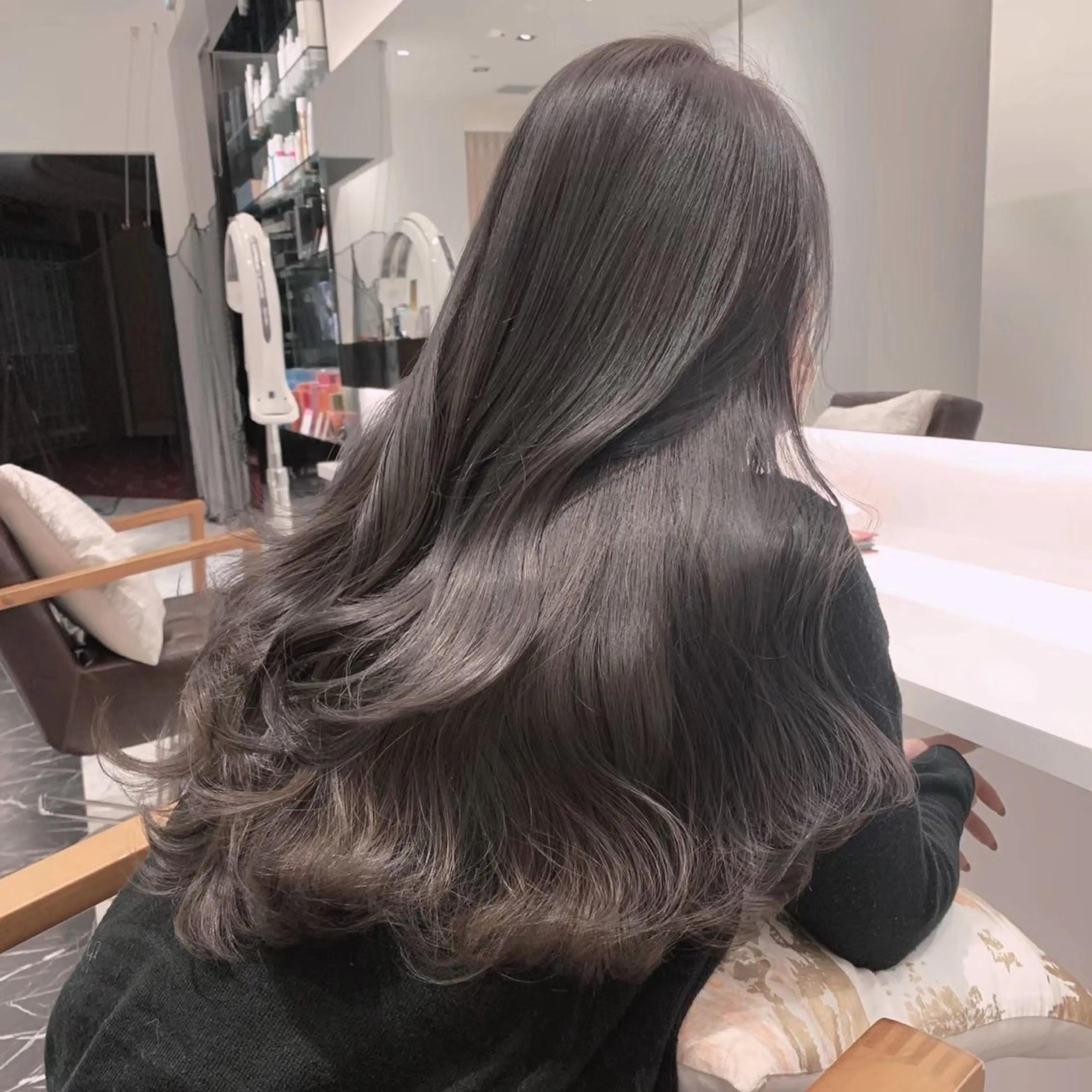カラー 柏木 愛花のヘアスタイル