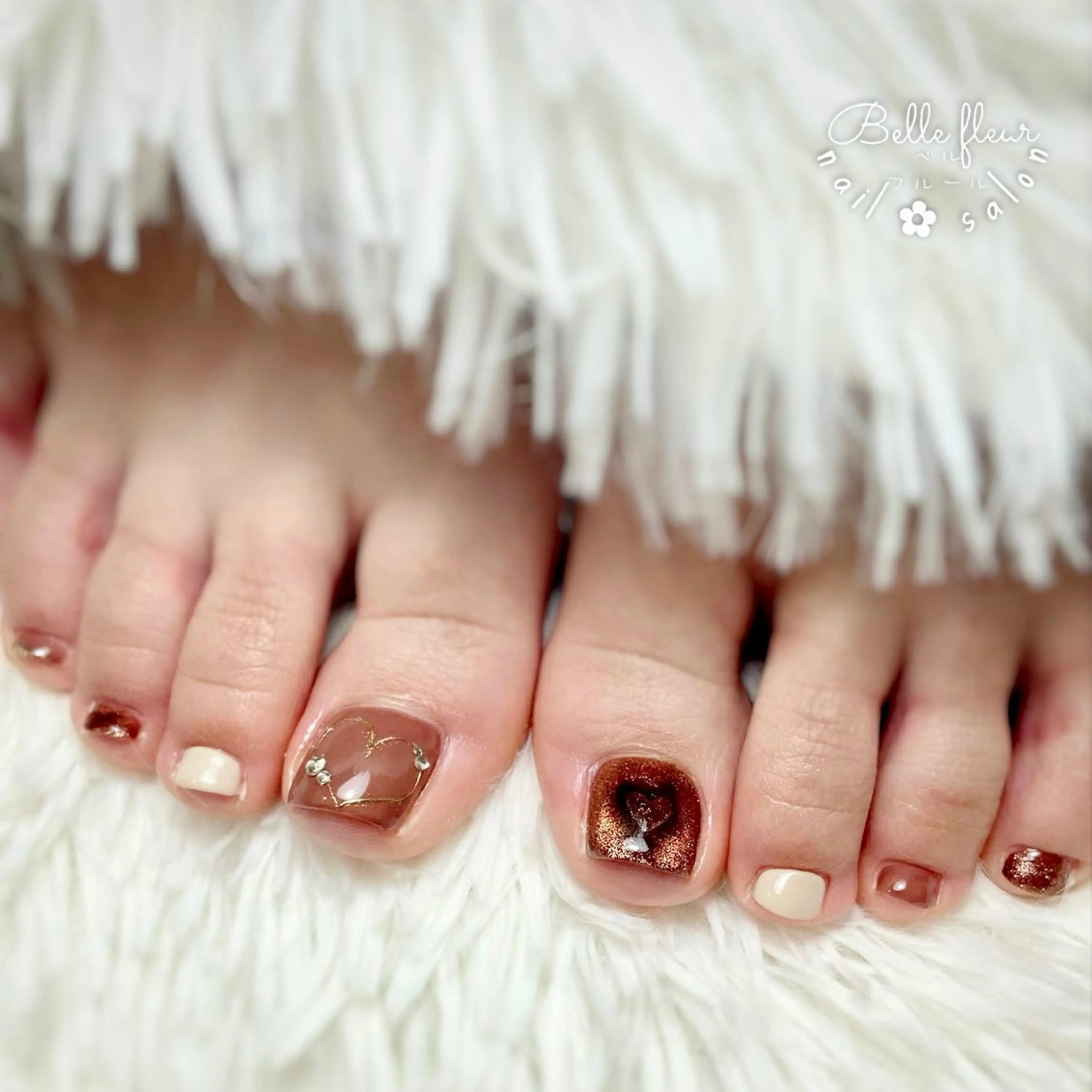 ネイル フットネイル ハート マグネットネイル バレンタイン 冬ネイル ﾈｲﾙｻﾛﾝ Bellefleurのネイルデザイン