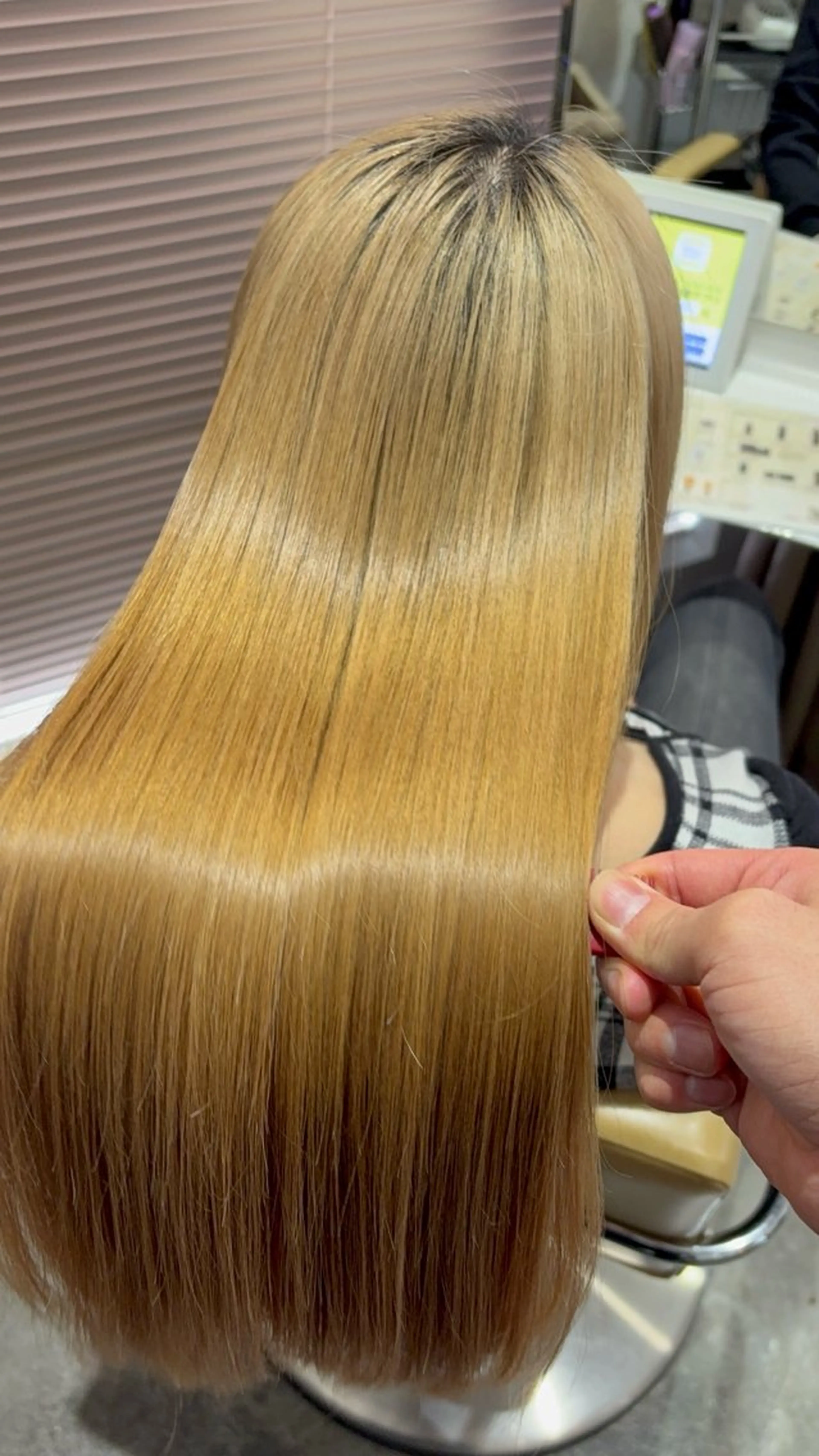 ミディアム 髪質改善 トリートメント ヘアカラー トリートメント 恵比寿/髪質改善/ レイヤー/羽立蔵之助のヘアスタイル