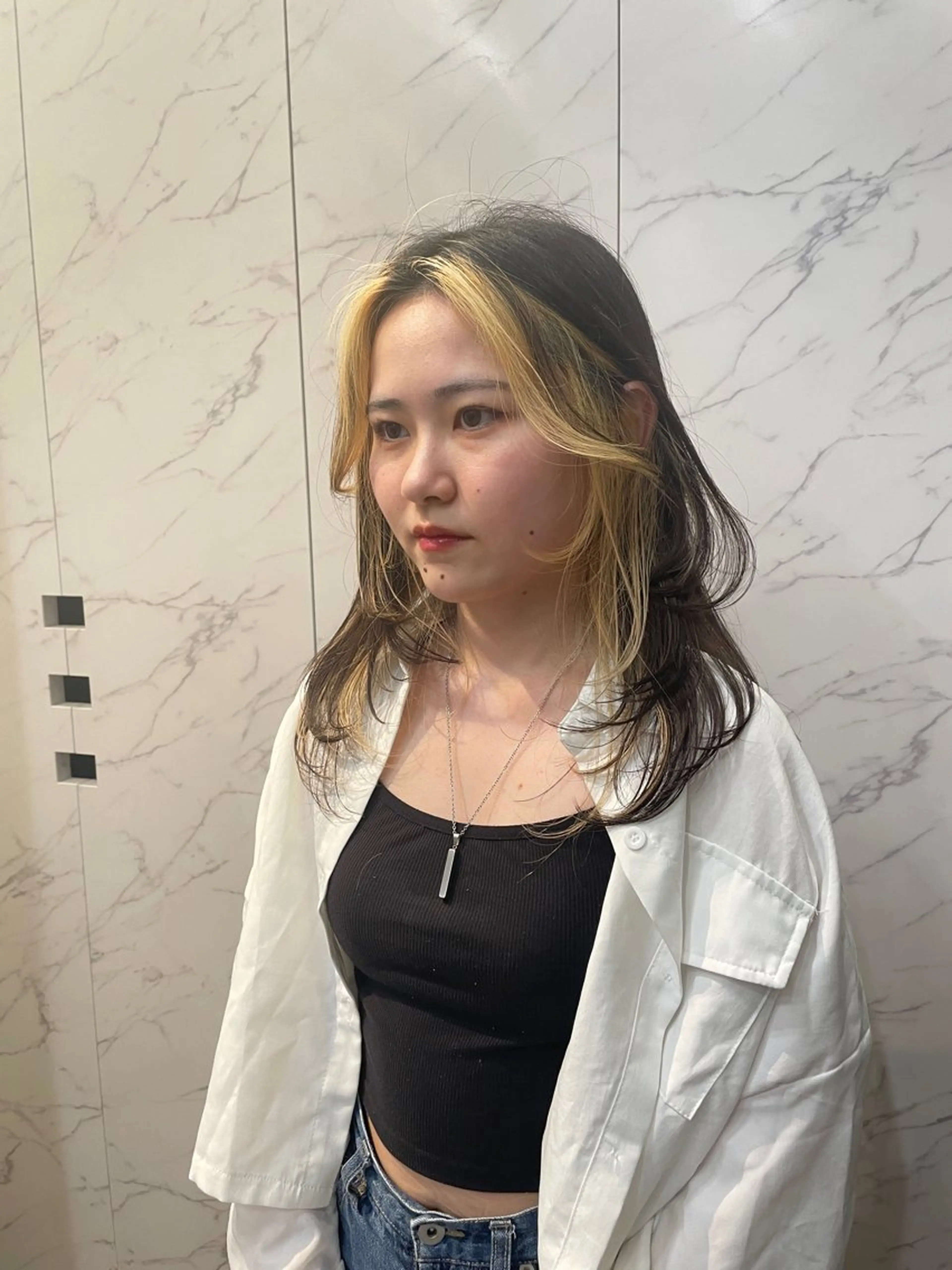 ロング レイヤーカット miu /透明感カラーのヘアスタイル