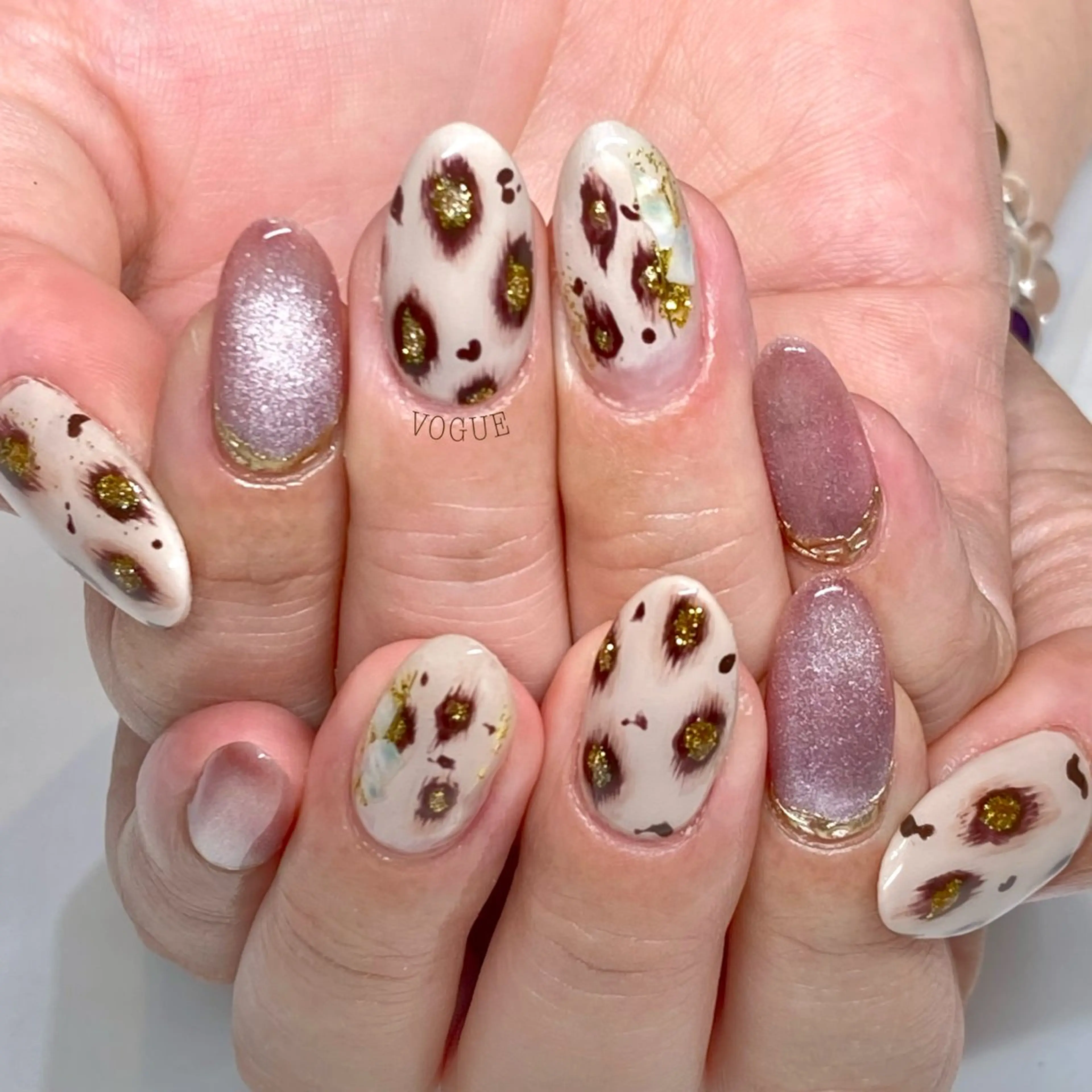 ネイル ハンドネイル VOGUE ×SWANのネイルデザイン