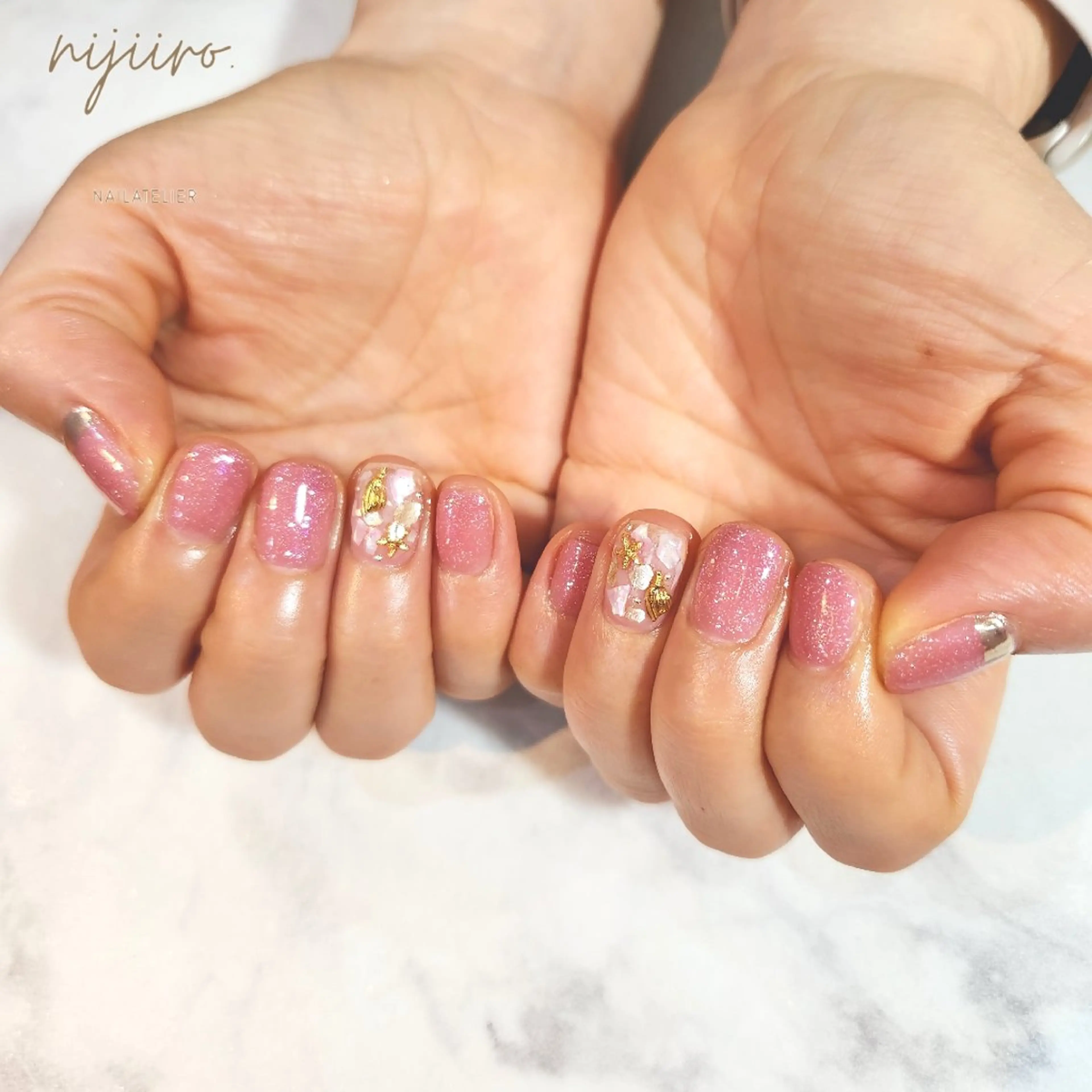 ネイル ハンドネイル nailatelier nijiiro.所属・nijiiro🌈 サトウのネイルデザイン