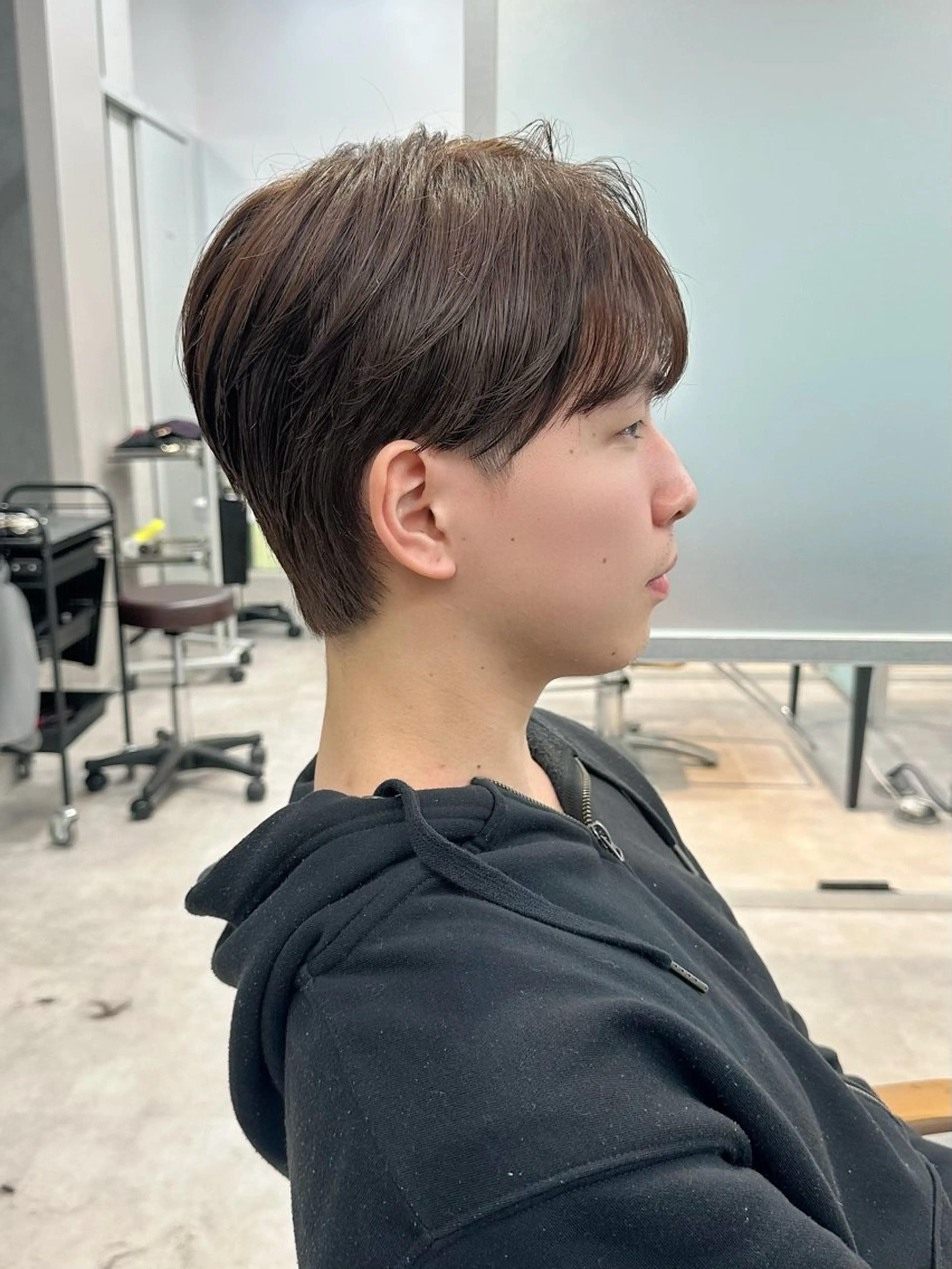 カラー メンズ マッシュ シースルーマッシュ ブラウンカラー かのん/縮毛矯正 /韓国風/毛流れのヘアスタイル