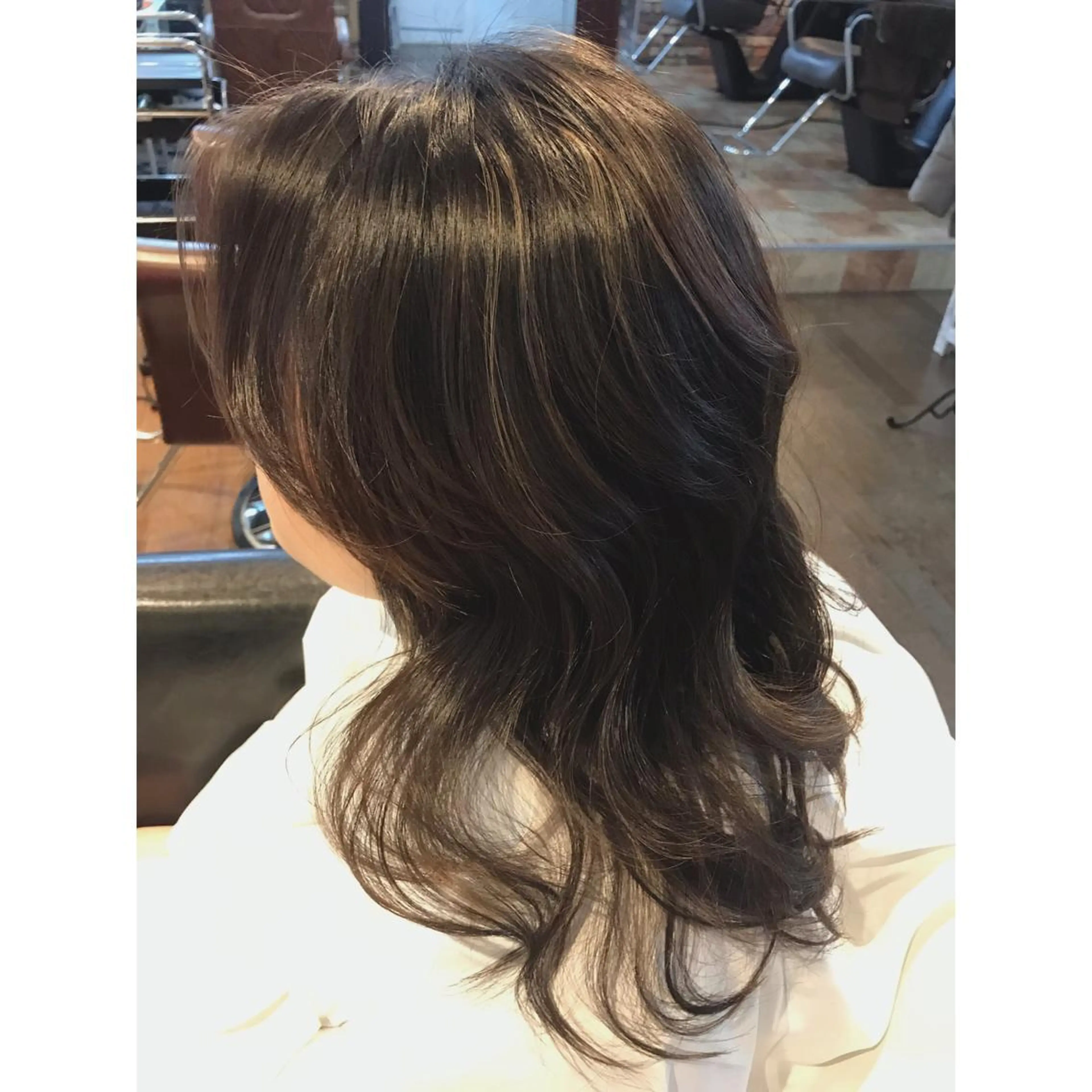 セミロング カラー ヘアアレンジ グレージュ ハイライトカラー ハイライト corona hairdesign KAZUE MAEDA所属・マエダ　カズエ🫶 coronahairのヘアスタイル