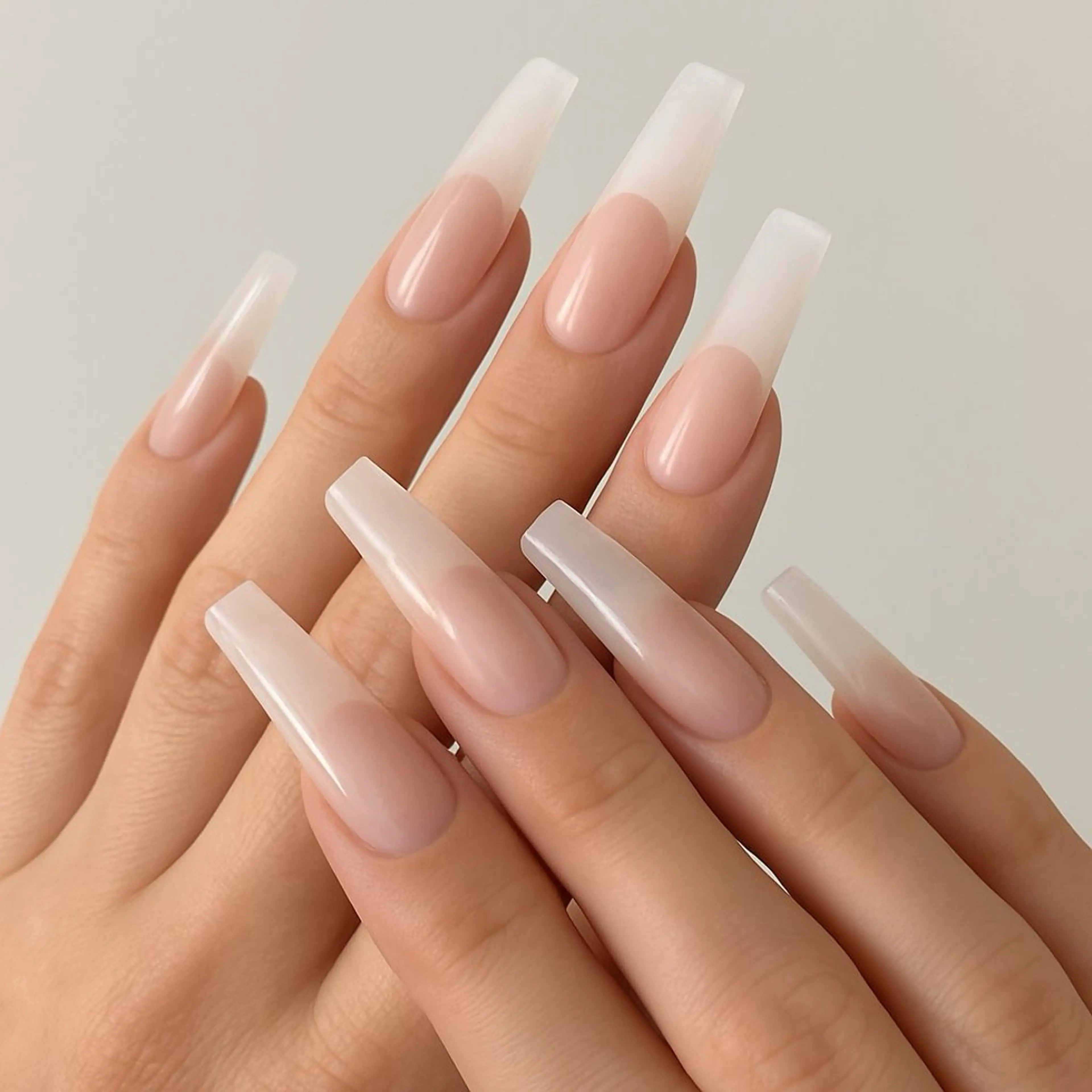 ネイル アートネイル クリアネイル 長さ出し ネイルチップ Emily Garden 六本木のネイルデザイン