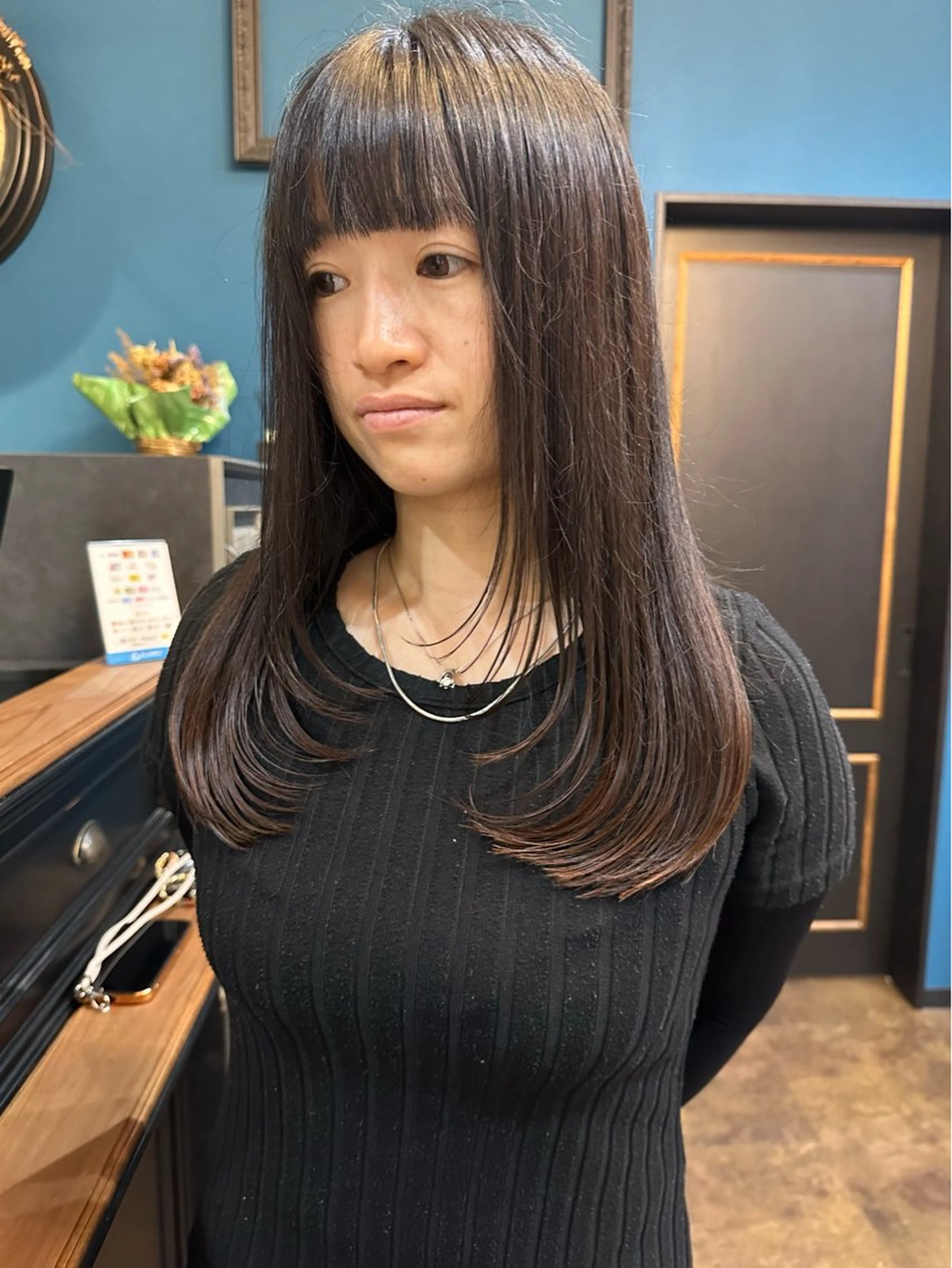 ロング レイヤーカット 𝑭𝒖𝒌𝒂🩶 モテ髪×透明感カラーのヘアスタイル