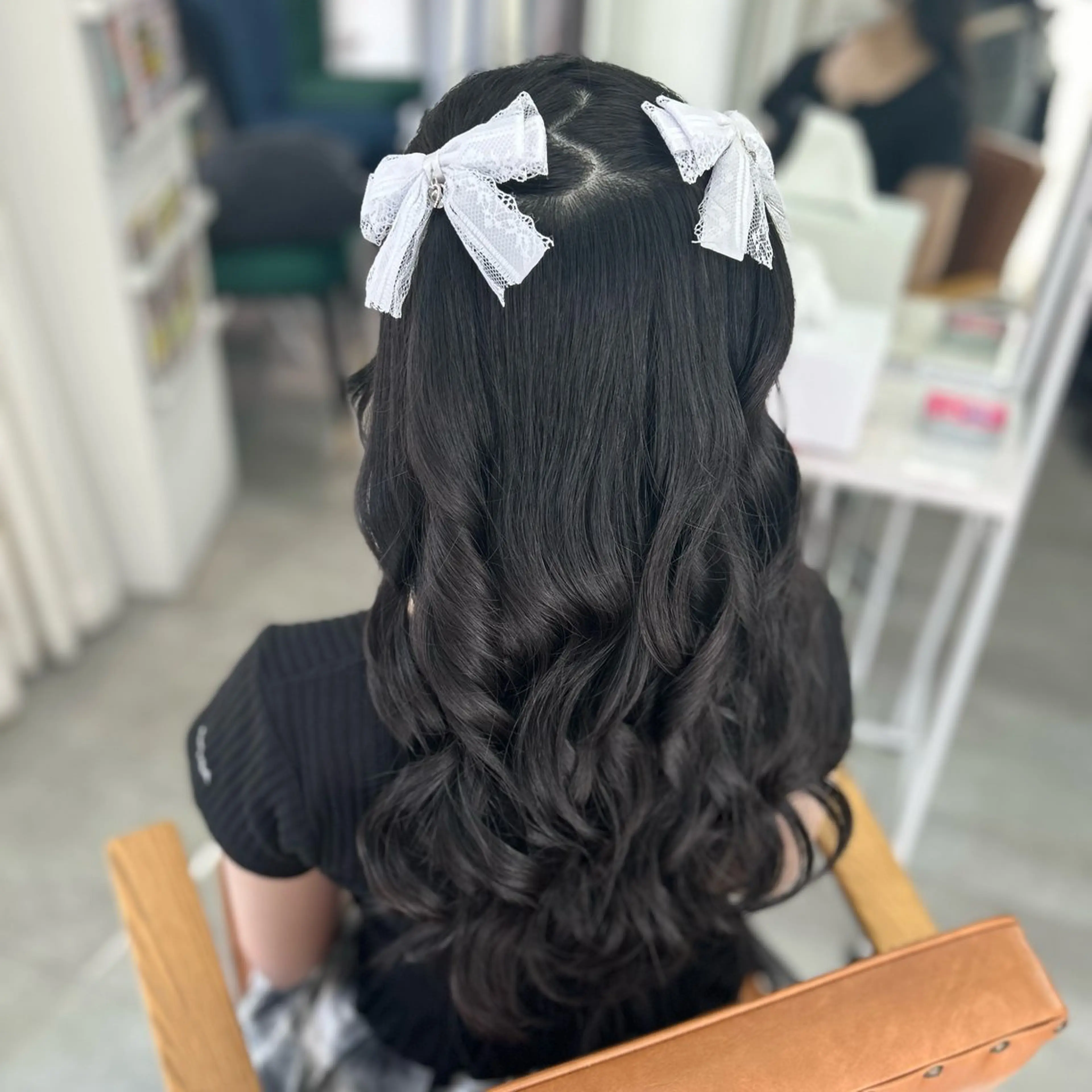 ロング ☘️透明感オリーブ ナミ☘️のヘアスタイル