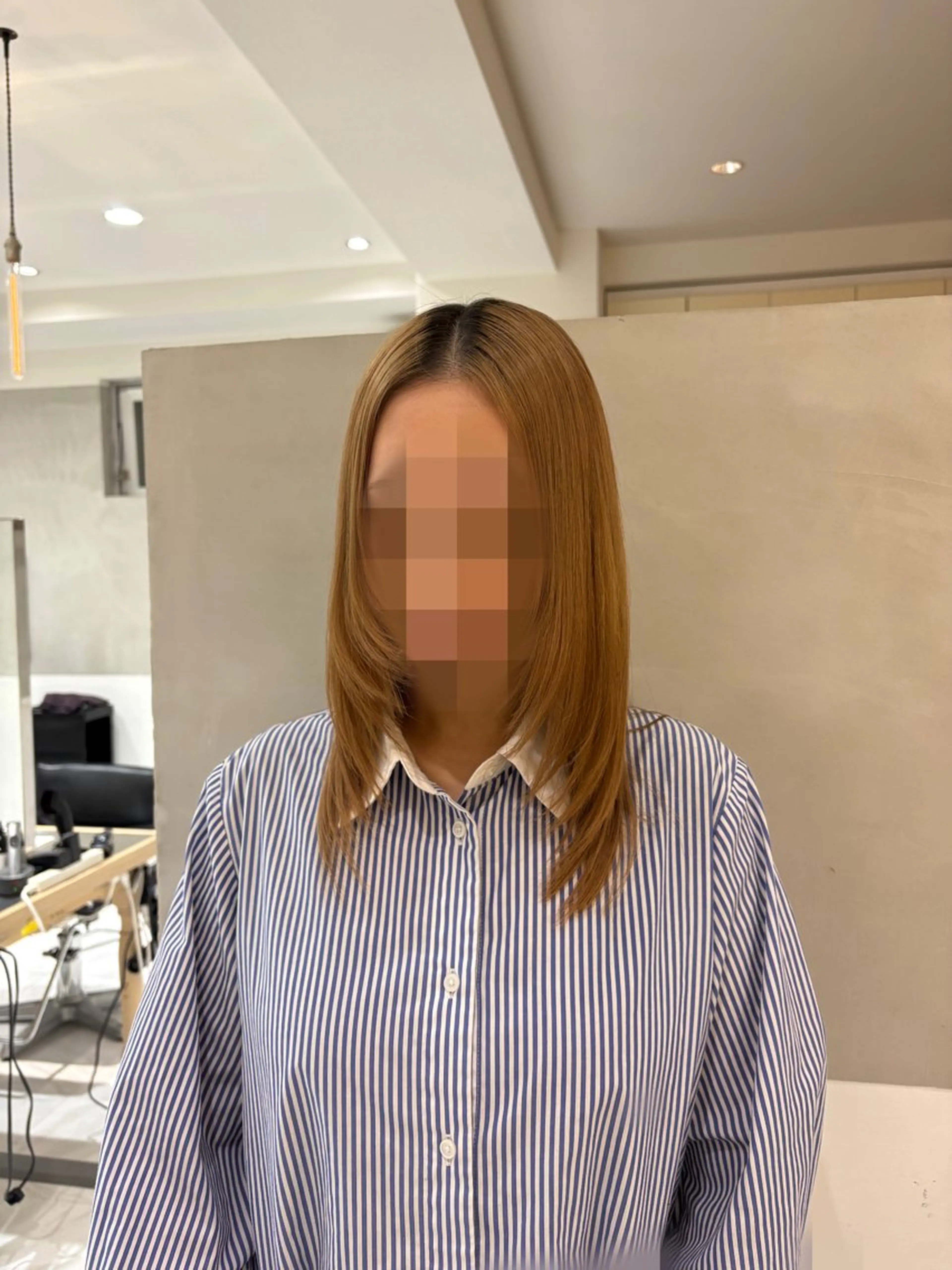 セミロング レイヤーカット ⠀アヤラ 🩶レイヤーカットのヘアスタイル