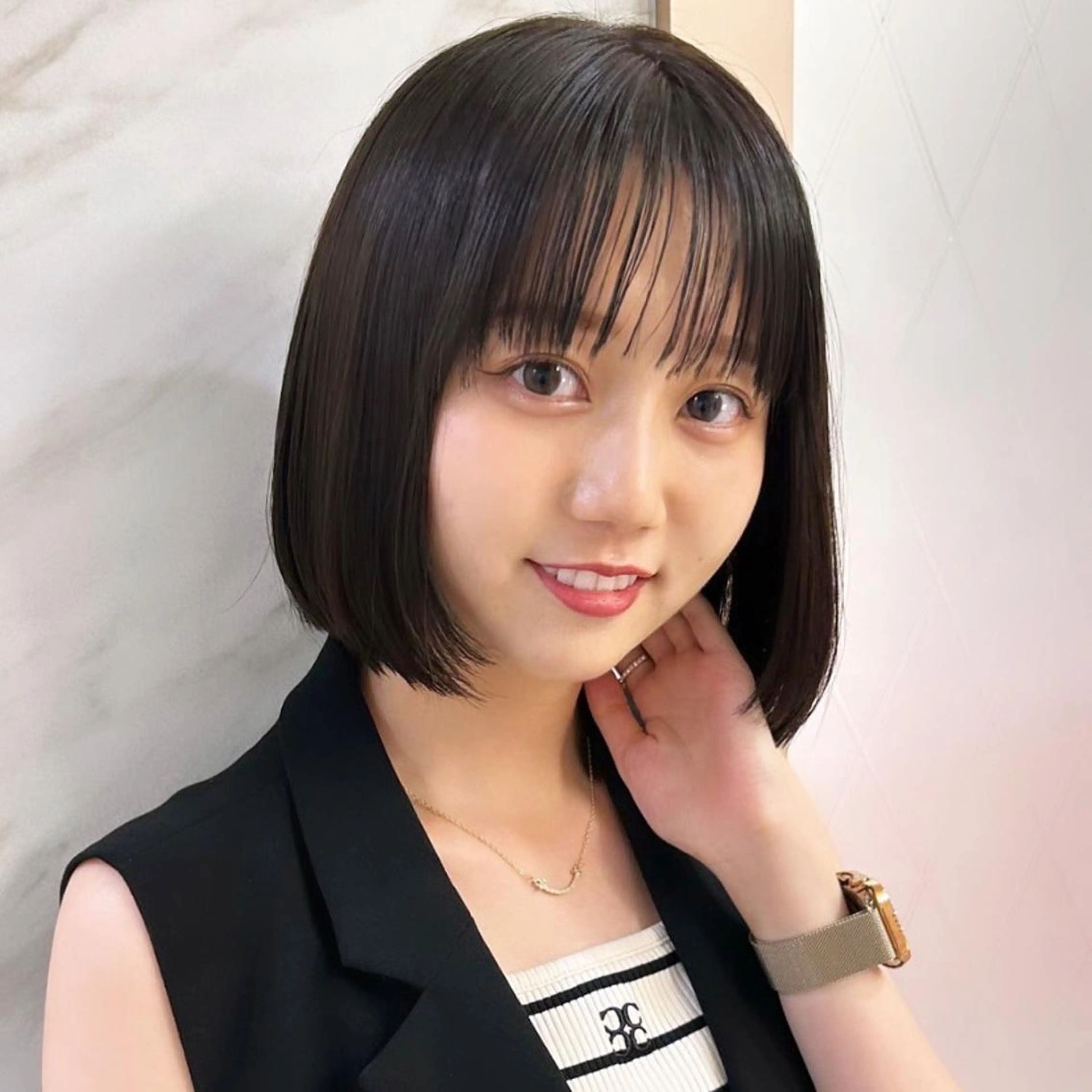 ショート カラー ヘアアレンジ 上品♡韓国レイヤー ‎🤍のの‎🤍のヘアスタイル