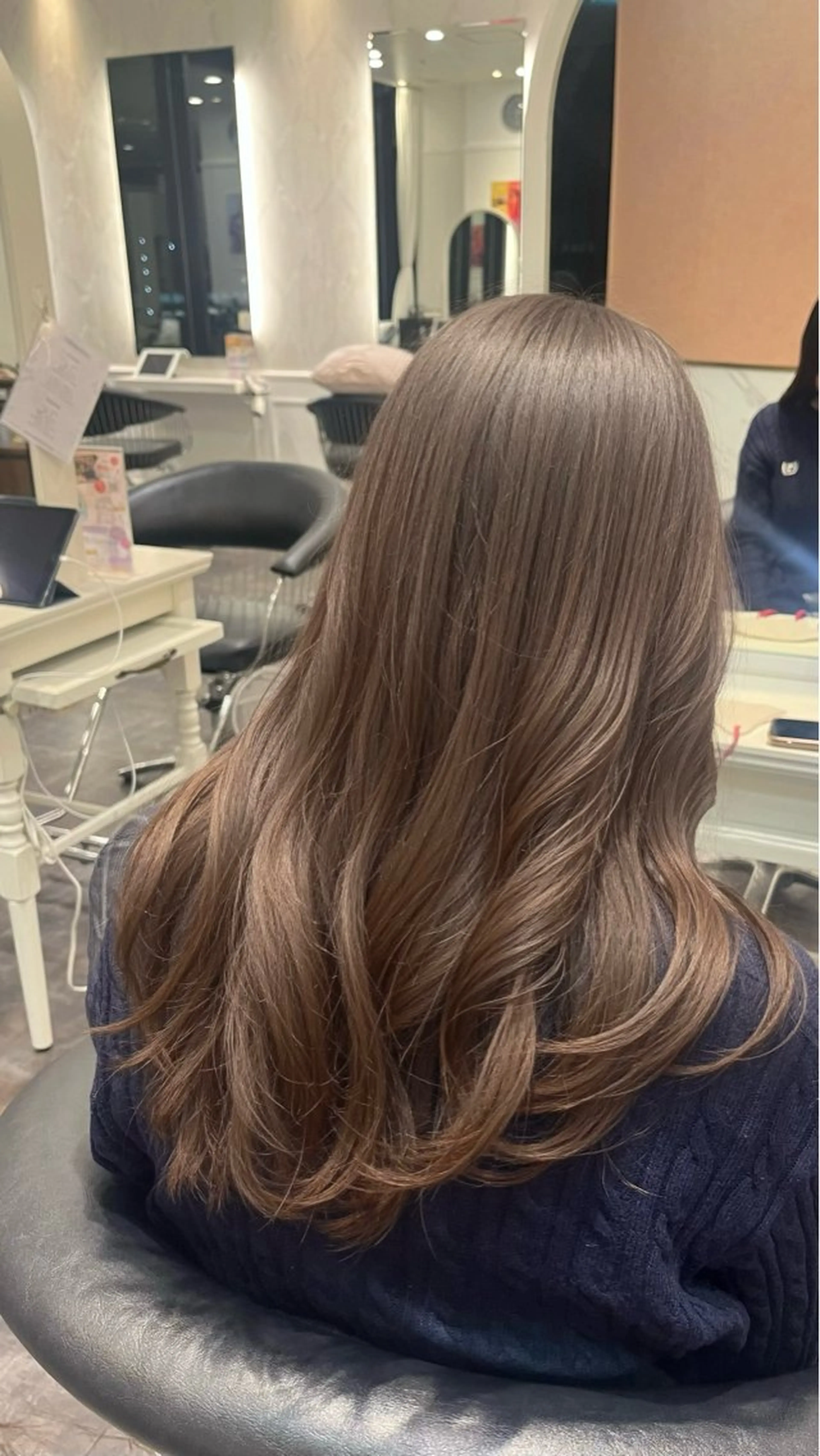 ロング labless MOEのヘアスタイル