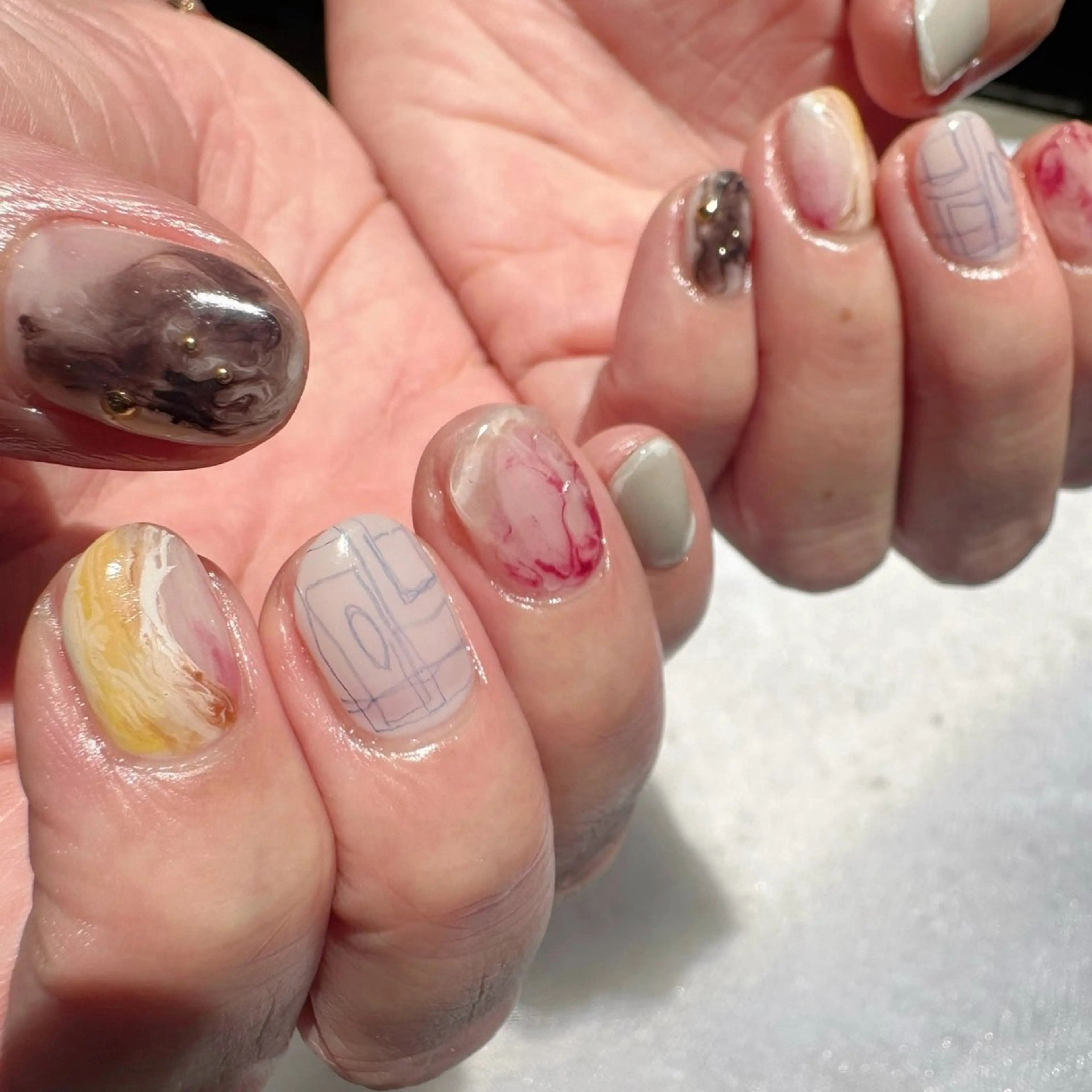 ネイル クリアネイル 氷ネイル・うるうるネイル 韓国ネイル ニュアンスネイル 夏ネイル 🪞KAPE NAIL 🪞のネイルデザイン
