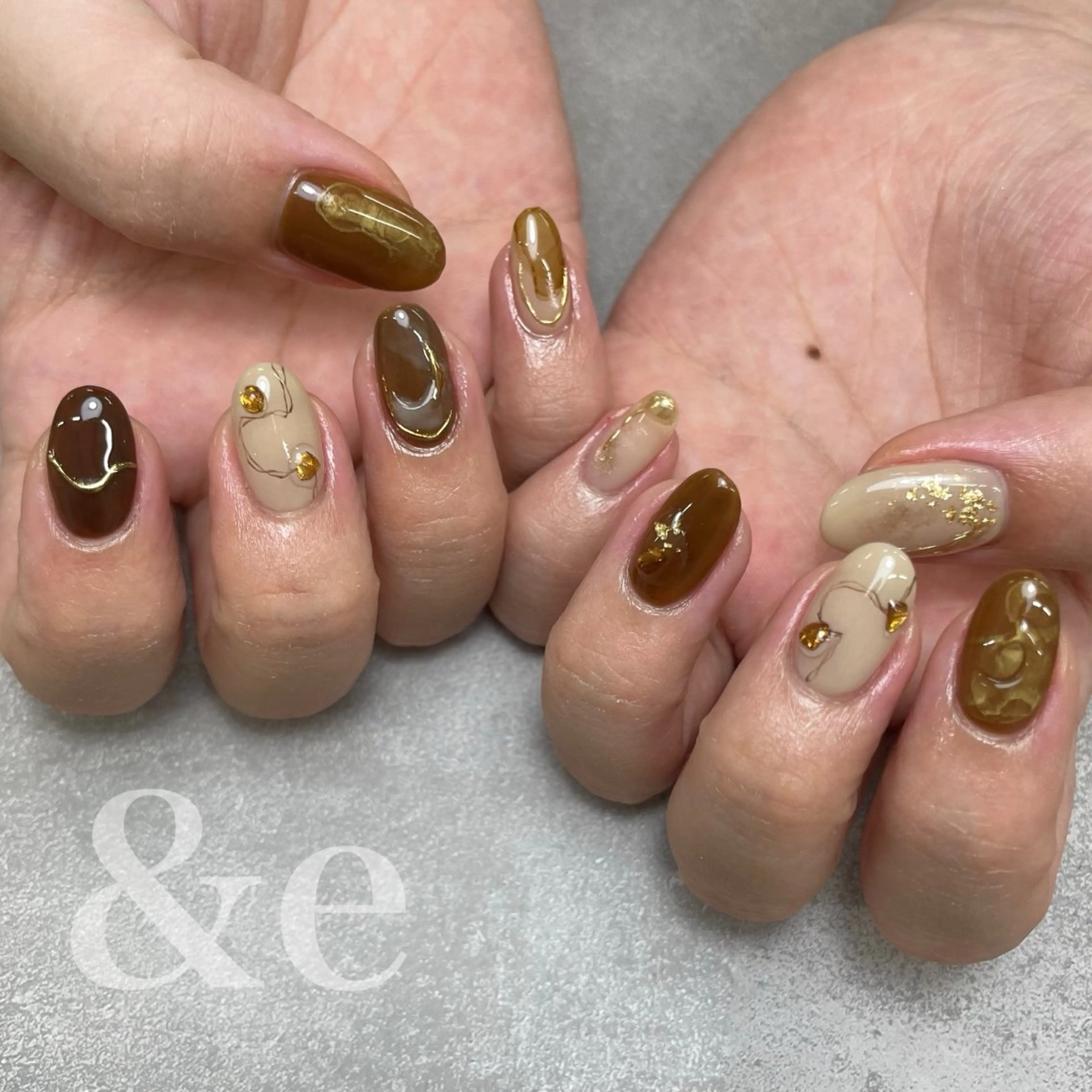 ミディアム ハンドネイル nail salon &e eriのネイルデザイン