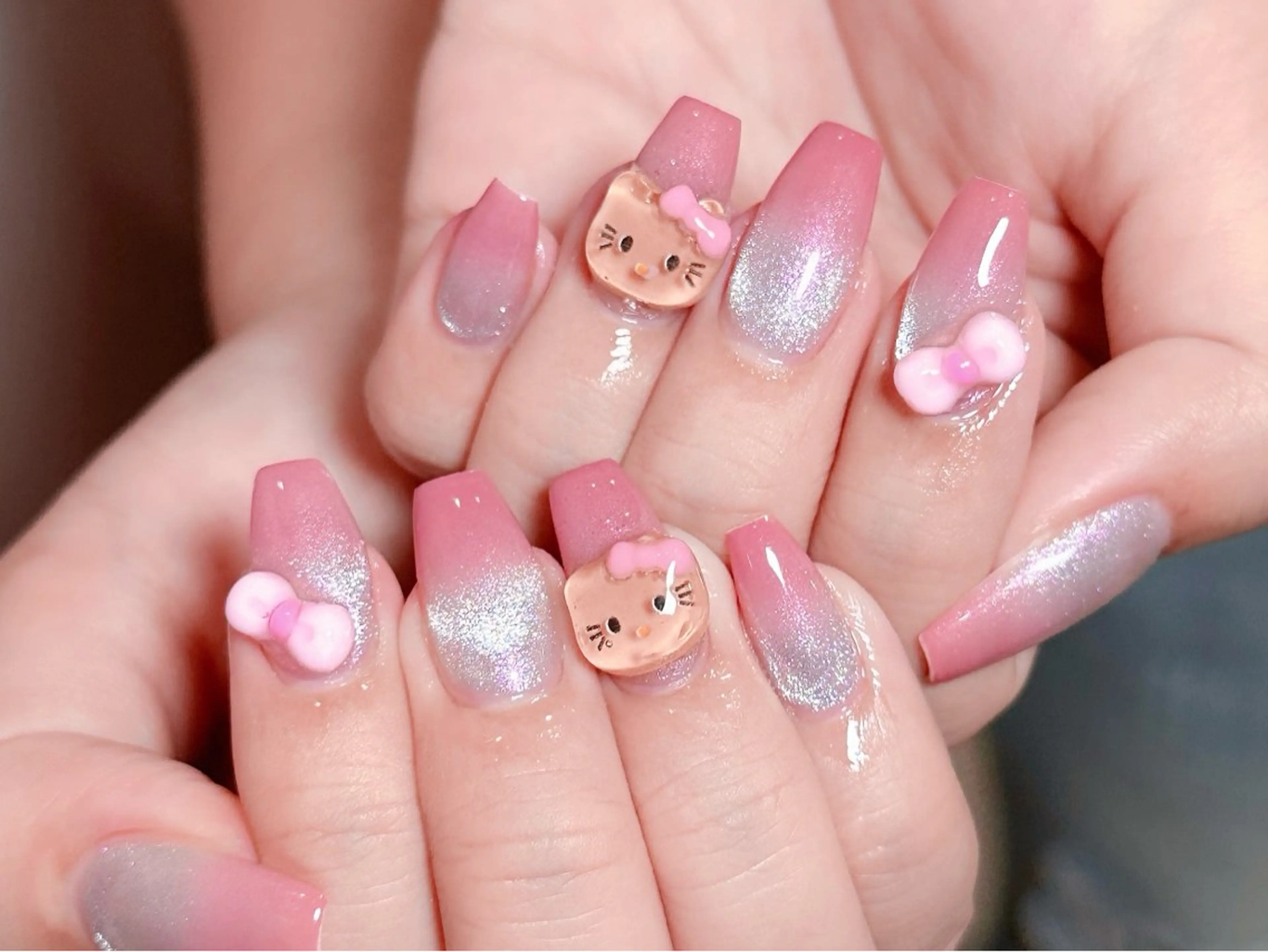 【SNSで話題】キラキラ水光マグネットグラデーション¥7920の写真