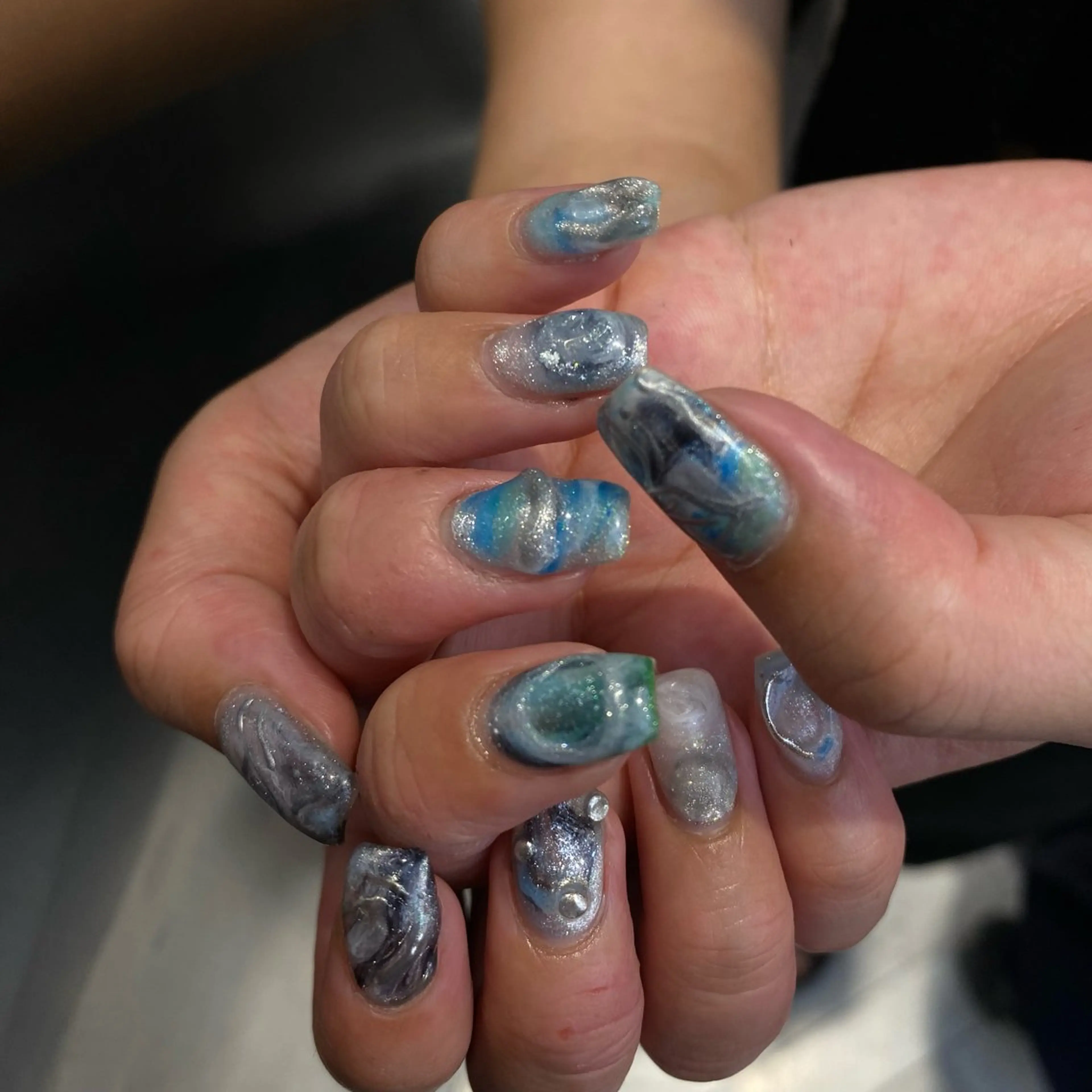 ネイル ハンドネイル ハンドケア カンナ【Y2Kネイル /コーンロウ】のネイルデザイン