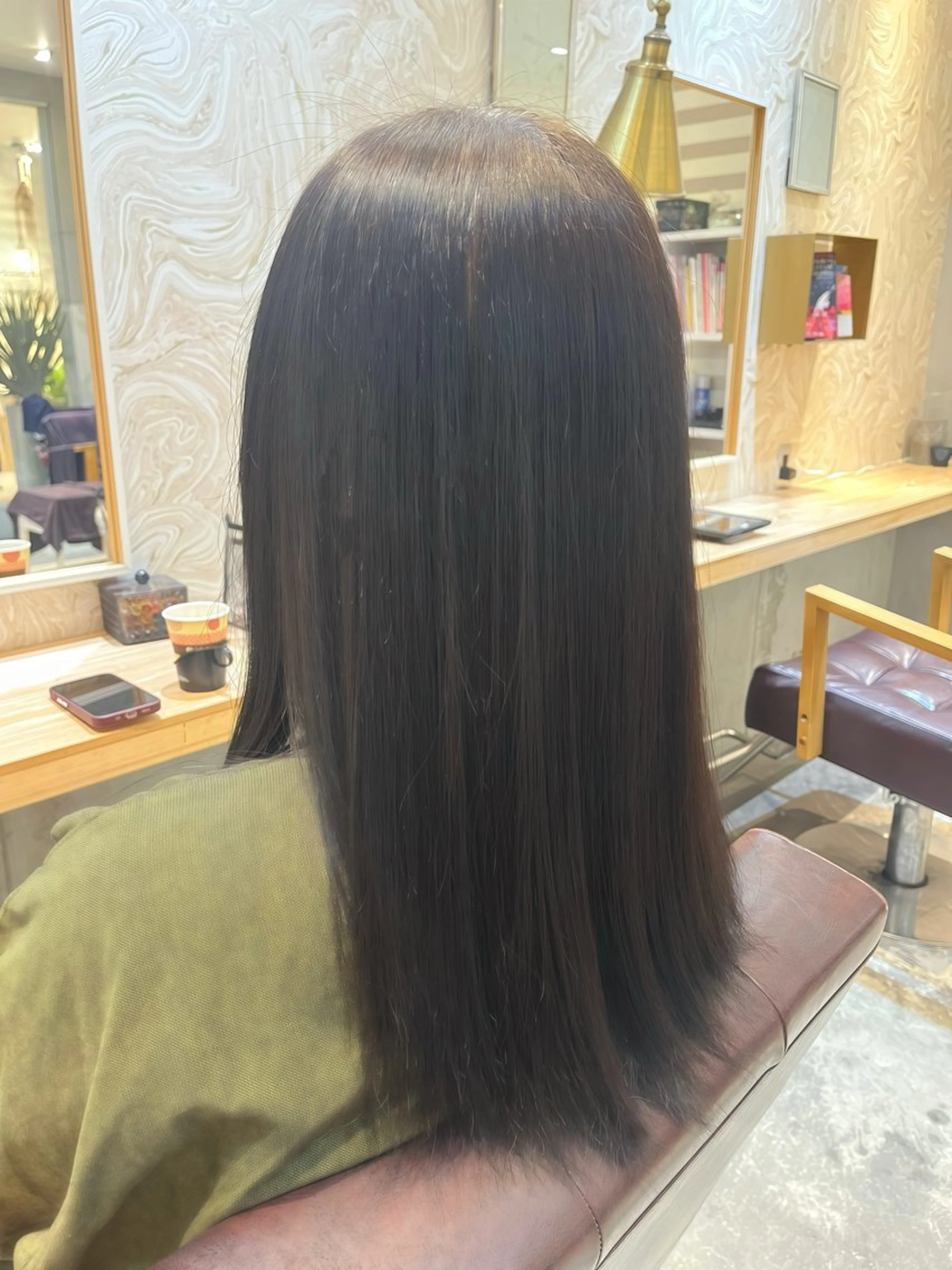 ロング 縮毛矯正 内山 涼香のヘアスタイル